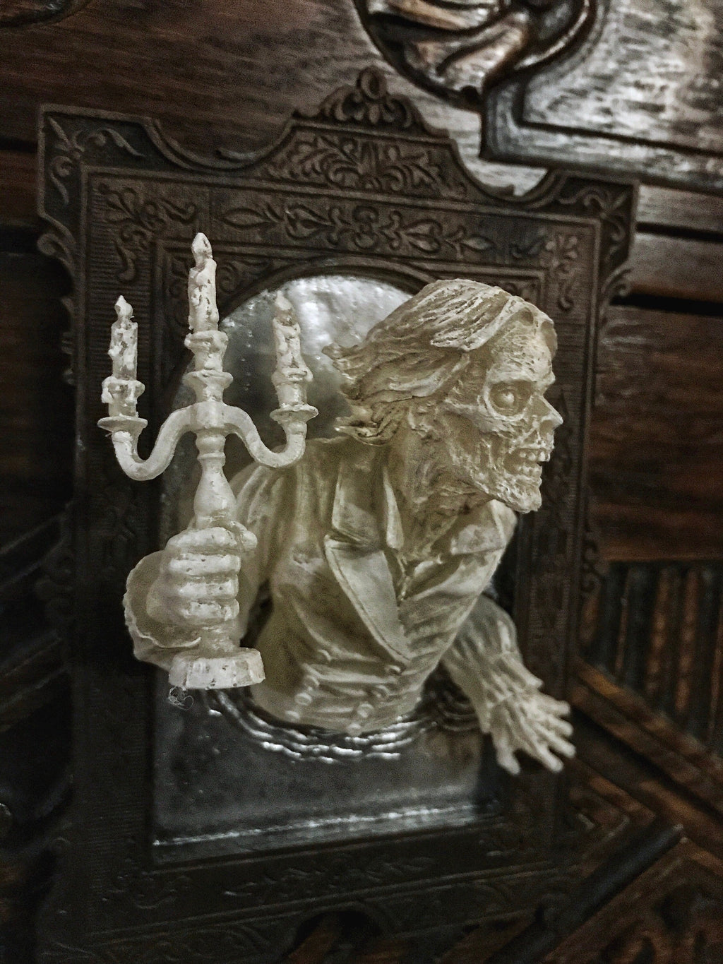 Gentleman Ghost in the Mirror — Ghoul Version