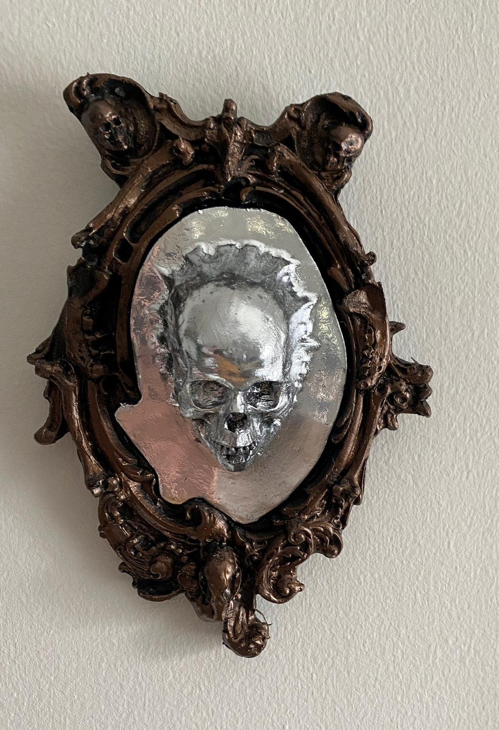Spectral Skull Wall Plaque