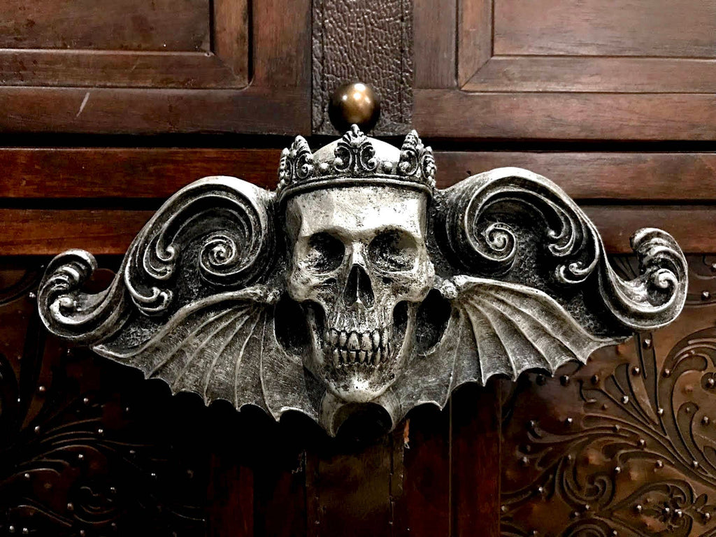 King Moriendi Skull Wall Plaque
