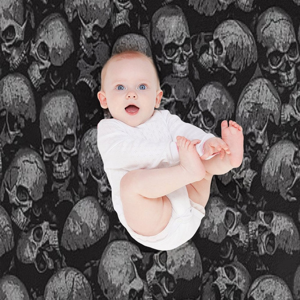 Throw Blanket -Gothic Skulls