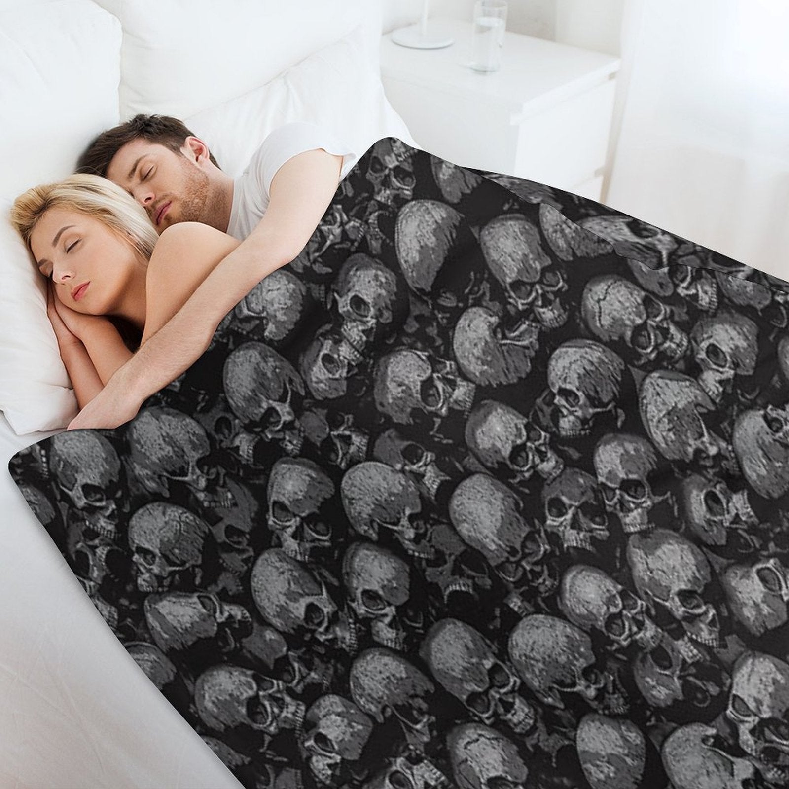 Throw Blanket -Gothic Skulls
