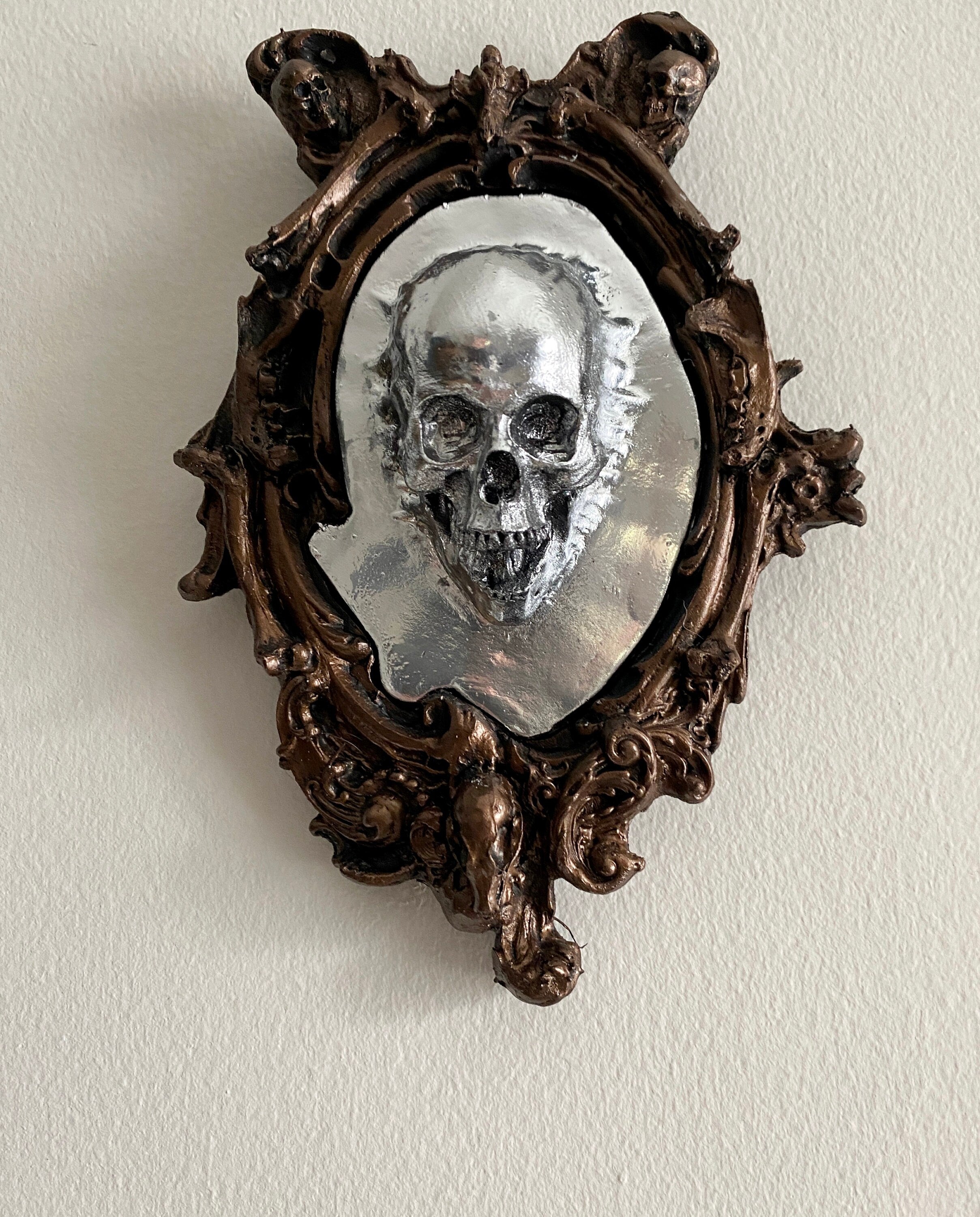 Spectral Skull Wall Plaque