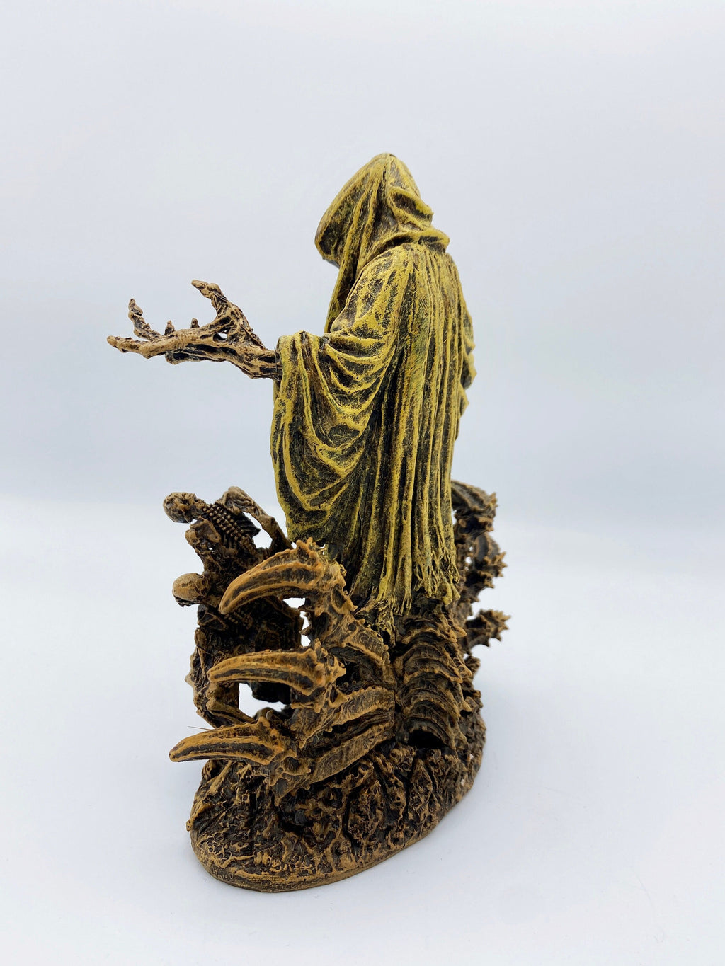 Hastur — The King in Yellow Hand-Painted Resin Figurine