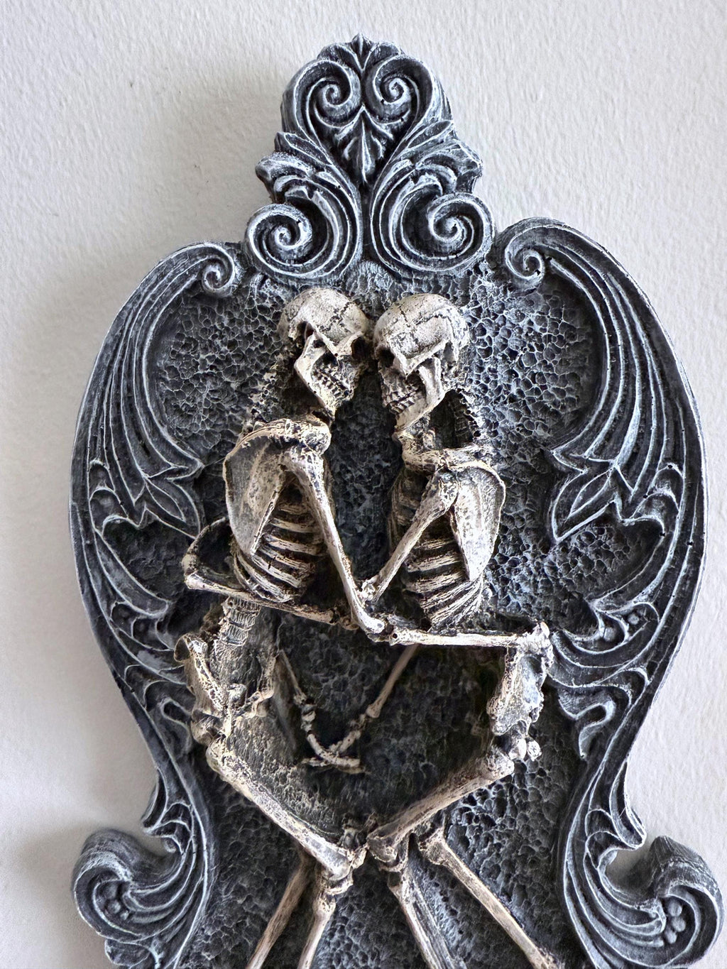 Amor Aeternus Skeleton Lovers Wall Plaque