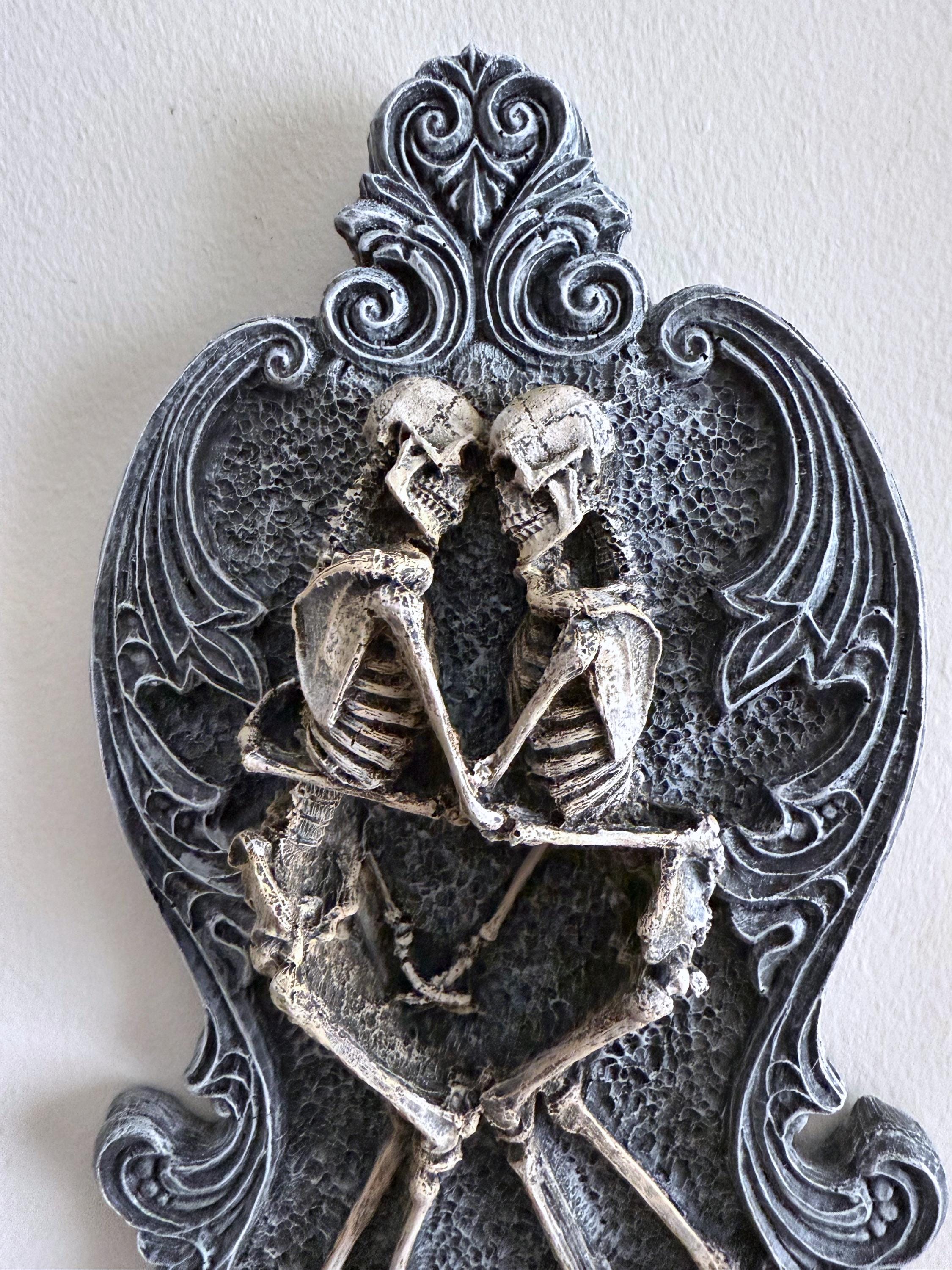 Amor Aeternus Skeleton Lovers Wall Plaque