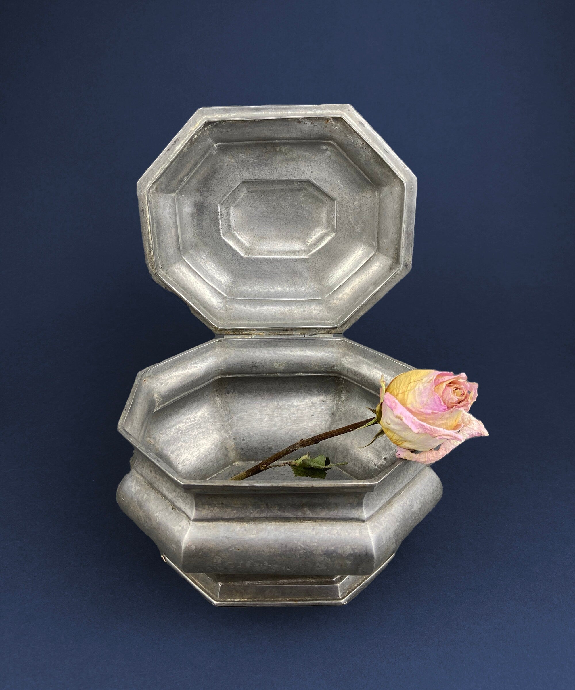 Antique Italian Pewter Box with Hinged Lid. Large Pewter Bowl Made in Italy. Trinket or Jewelry Box.