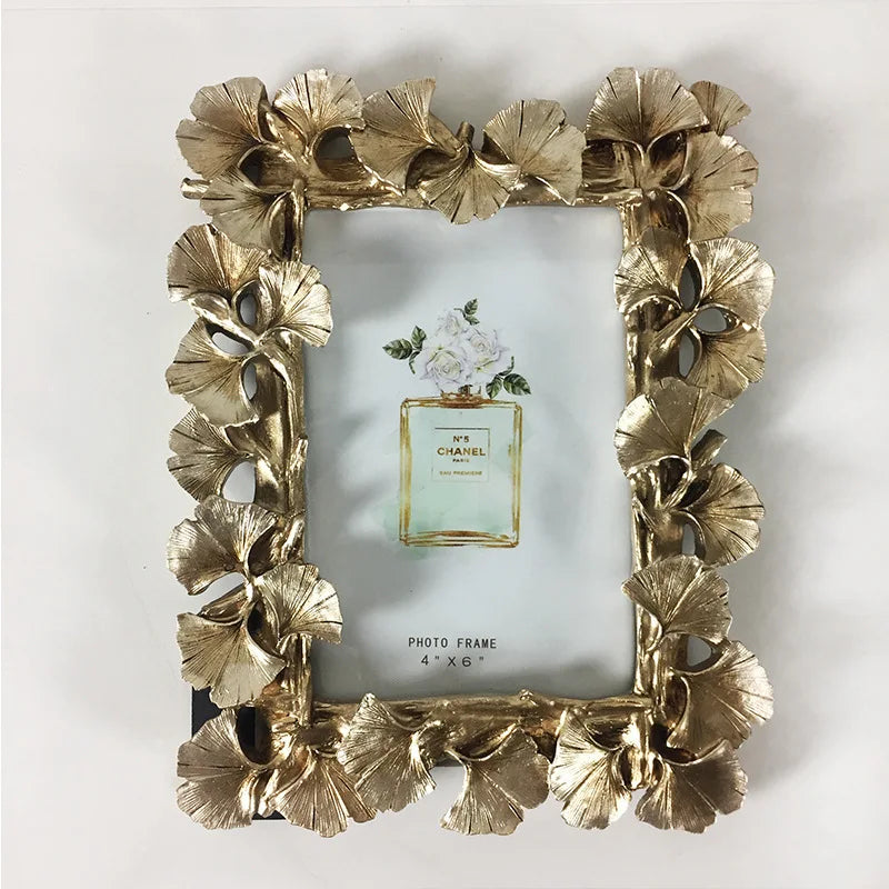 Golden Ginkgo Leaf Resin Photo Frame — Vintage Retro Home Decor
