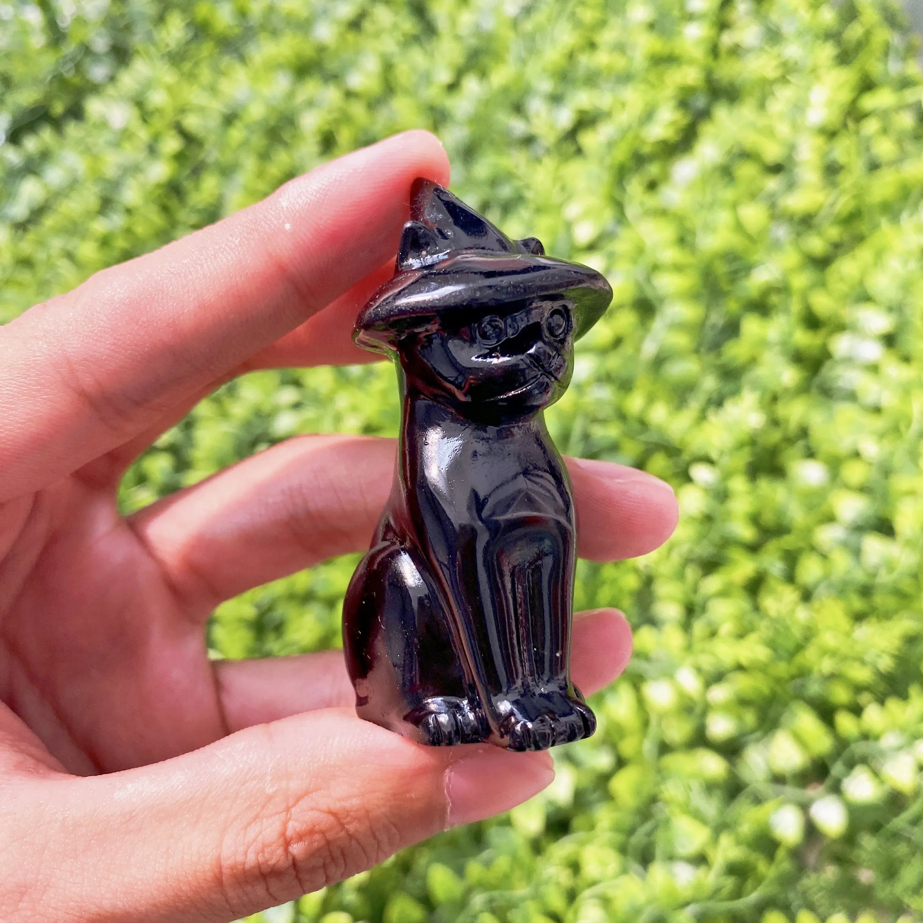 Obsidian Cat Witch Hat Statue
