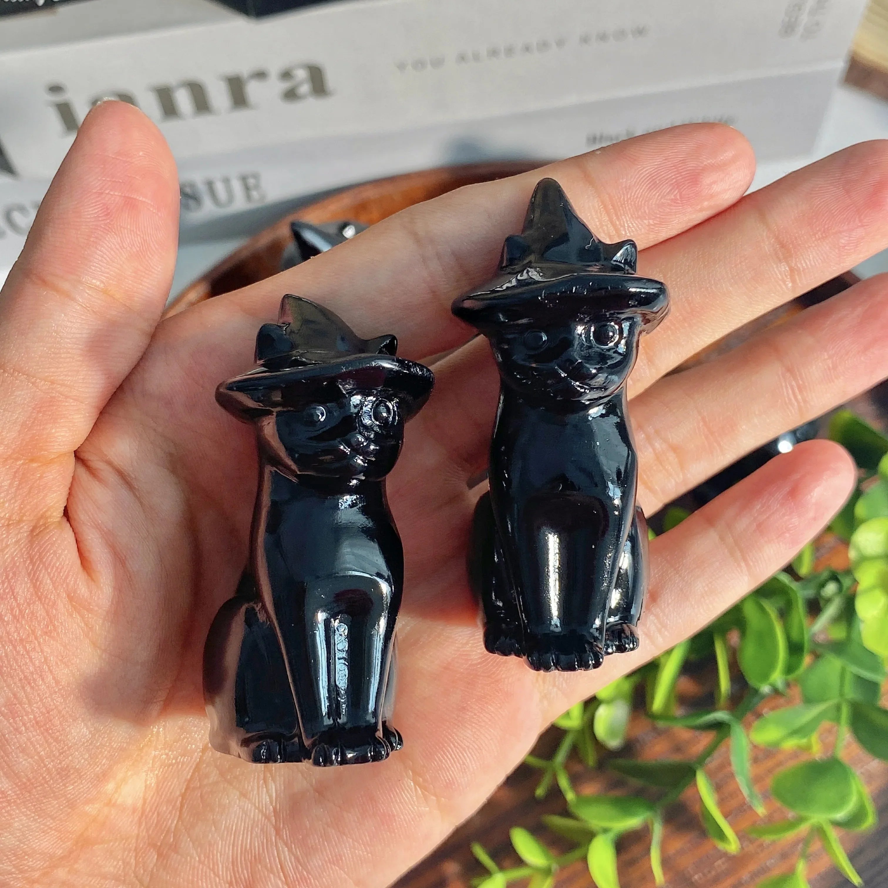 Obsidian Cat Witch Hat Statue