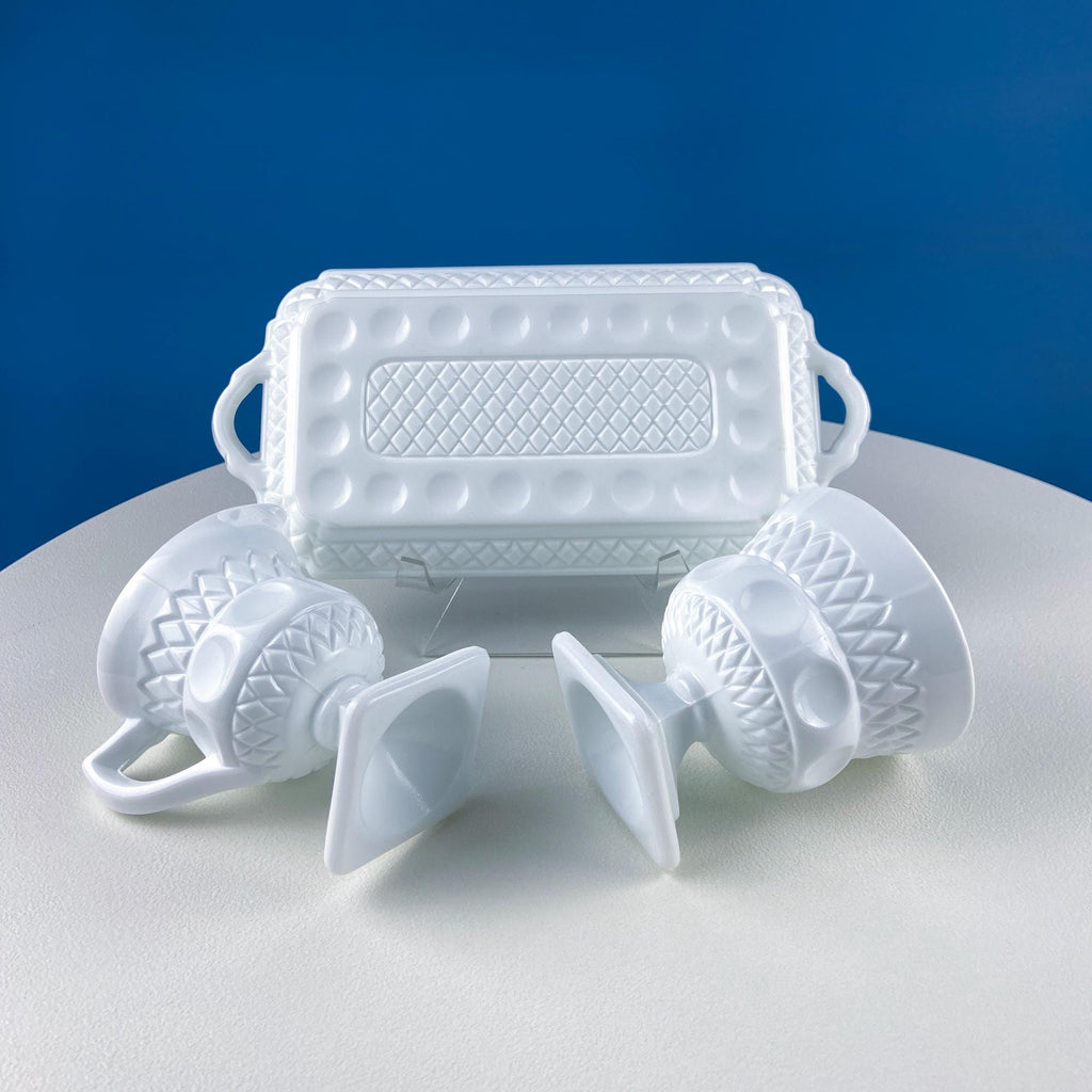 Fenton Milk Glass Sugar Bowl & Creamer on Matching Tray – Thumbprint Pattern