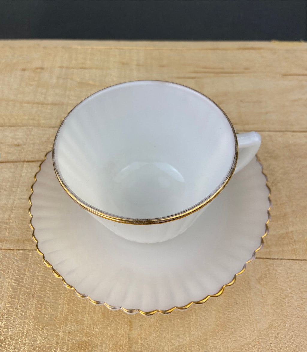 Monax Petalware Opalescent Tea Cups & Saucers – Set of 5