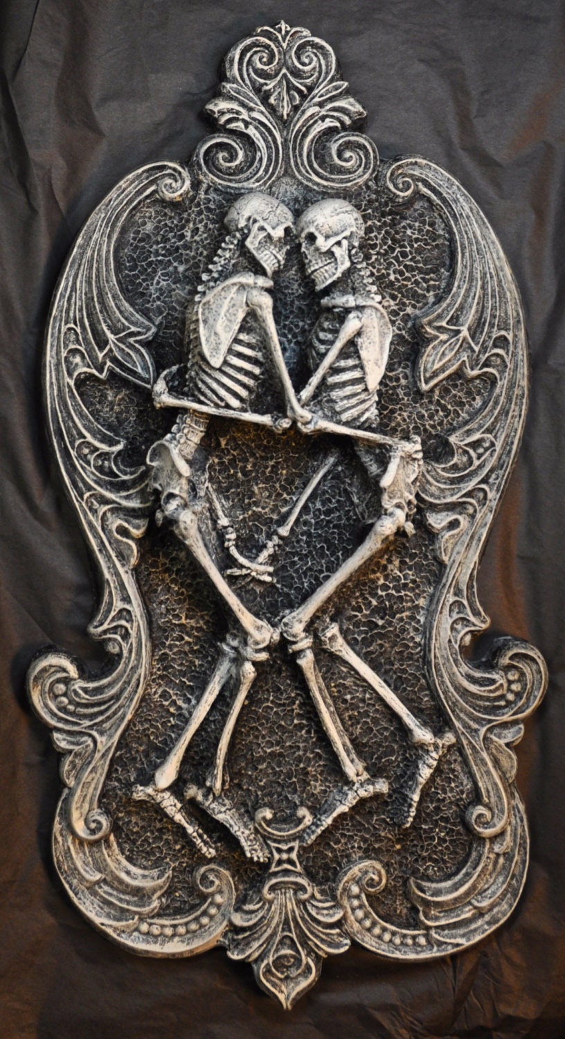 Amor Aeternus Skeleton Lovers Wall Plaque