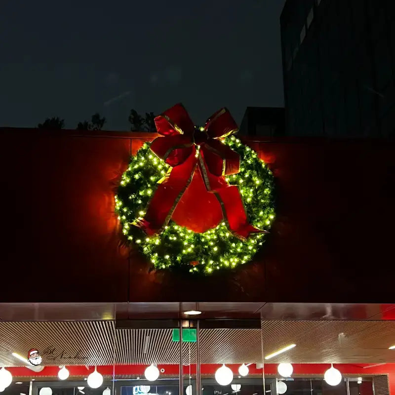 Yuletide Wreath with Warm White Lights