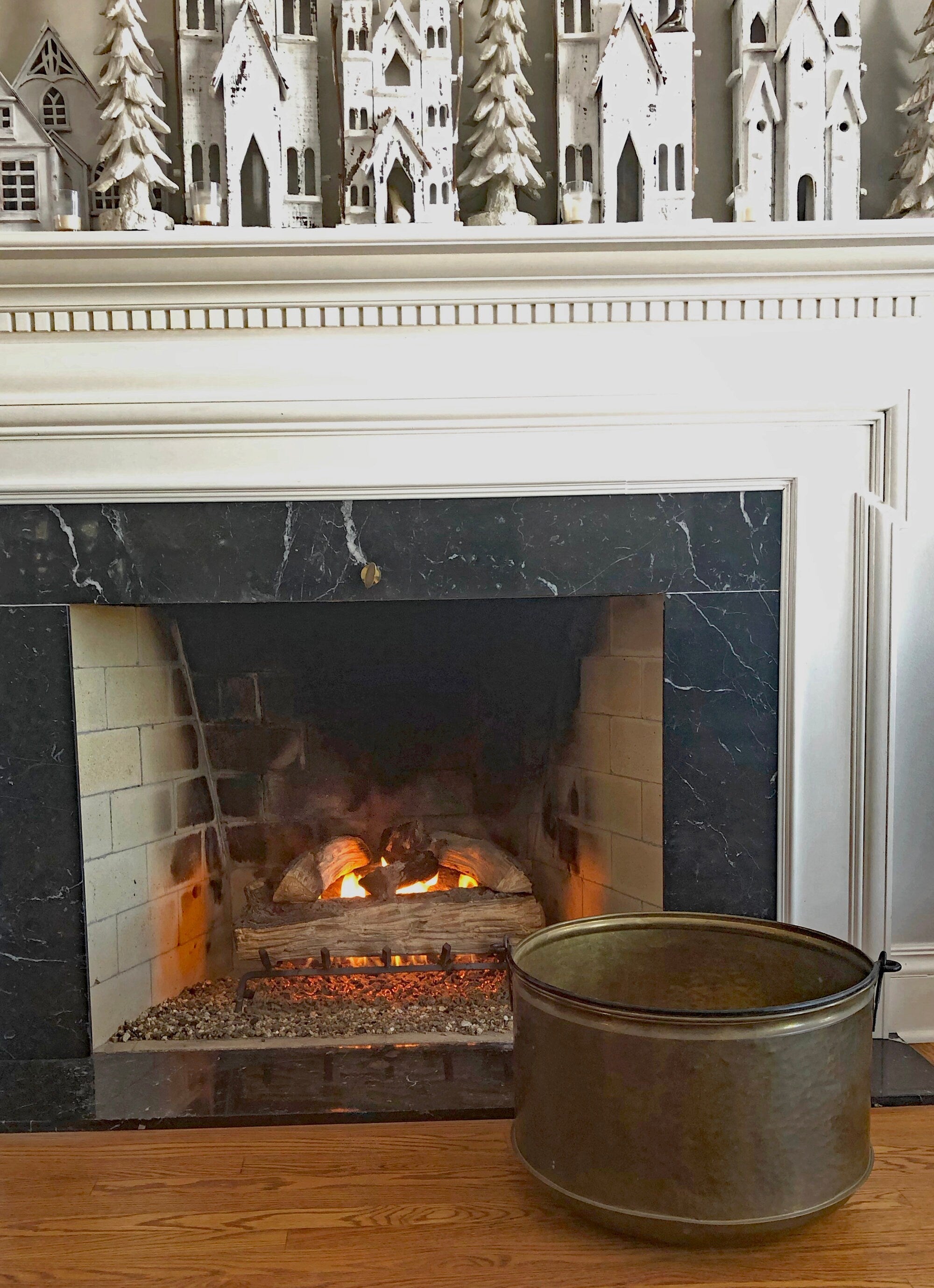 Antique Copper Cauldron. Large Hand Pounded Bucket with Wrought Iron Handle. Hand Hammered Fire Wood Scuttle. Rustic Home Decor.