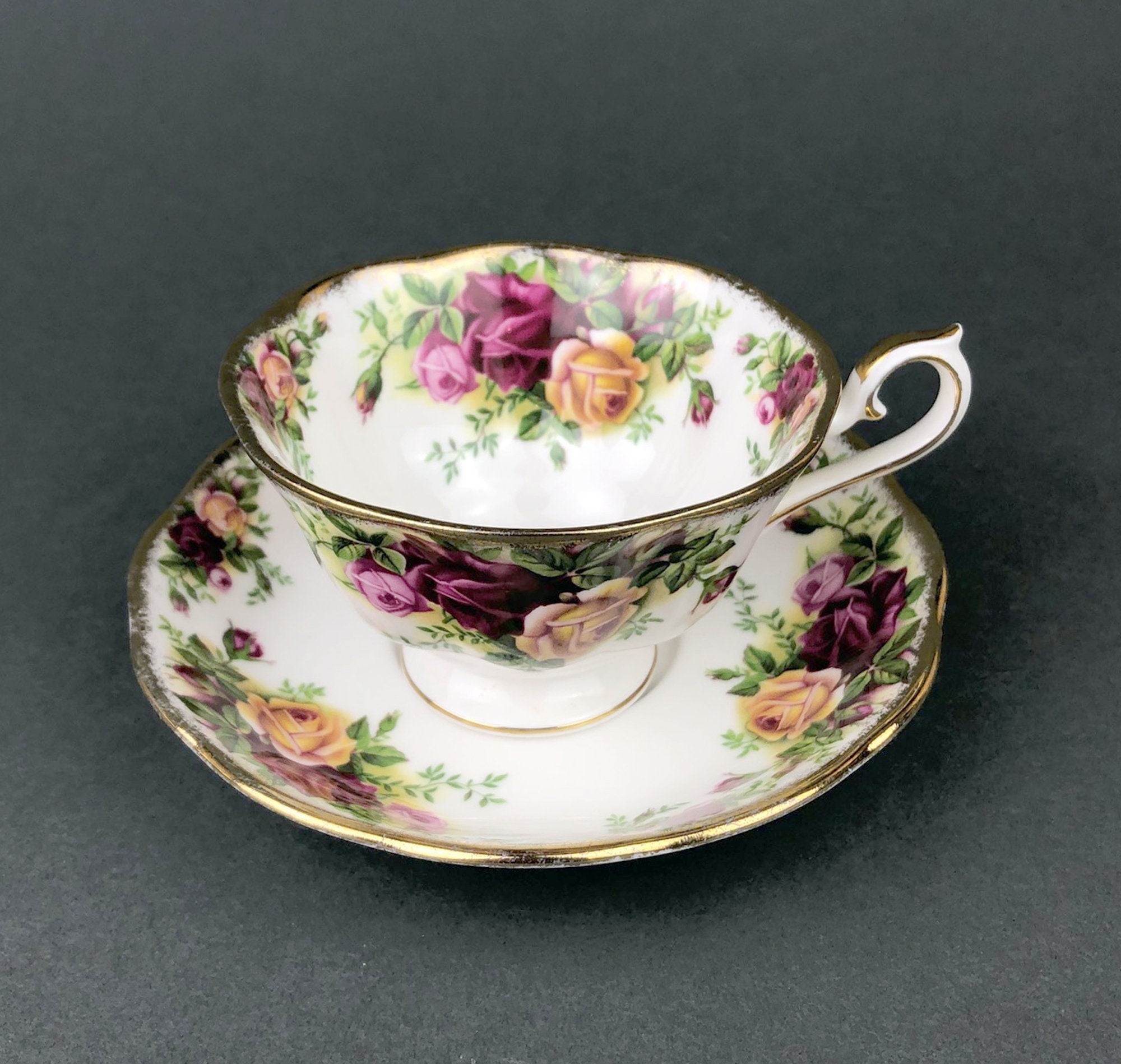 Royal Albert Old Country Roses Tea Cup & Saucer – Made in England