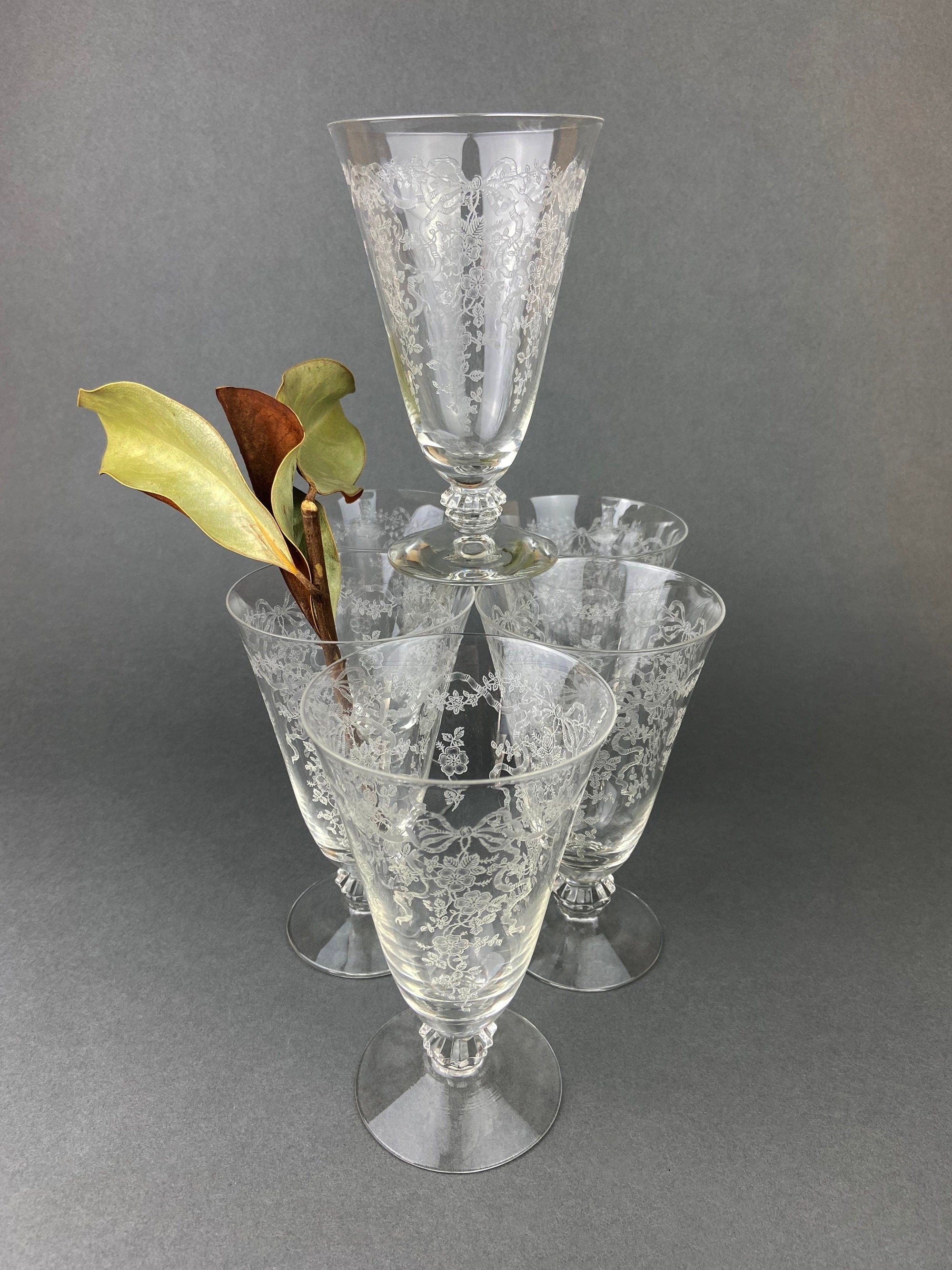 Fostoria Water or Ice Tea Crystal Goblets. Etched Romance by Fostoria Glasses. Set of 5 Vintage Stemware.