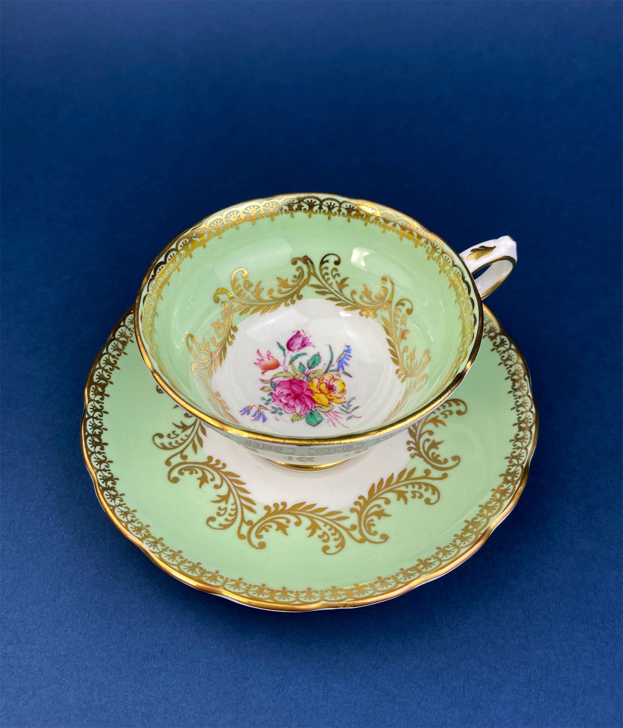 Colclough Fine Bone China Tea Cup & Saucer – Hand-Painted Pastoral Scene, Made in England