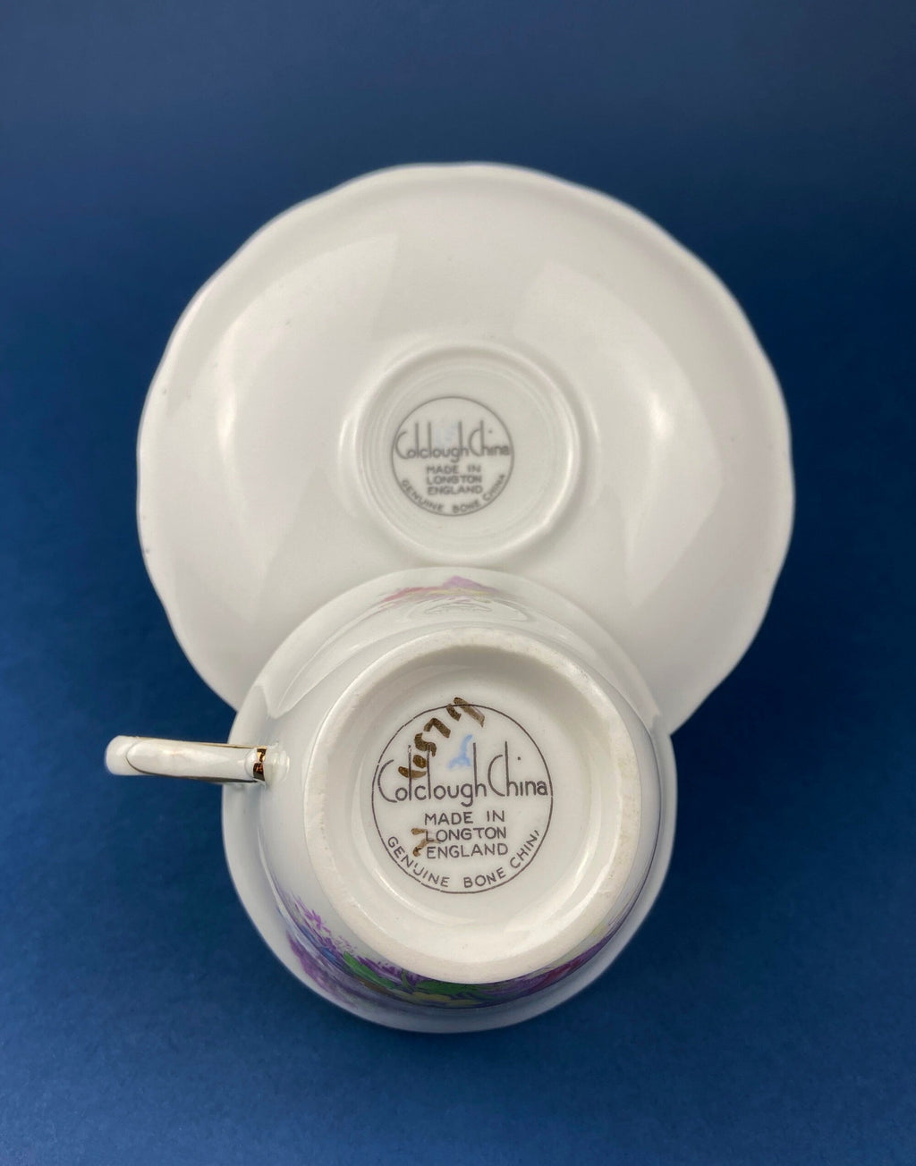Colclough Fine Bone China Tea Cup & Saucer – Hand-Painted Pastoral Scene, Made in England