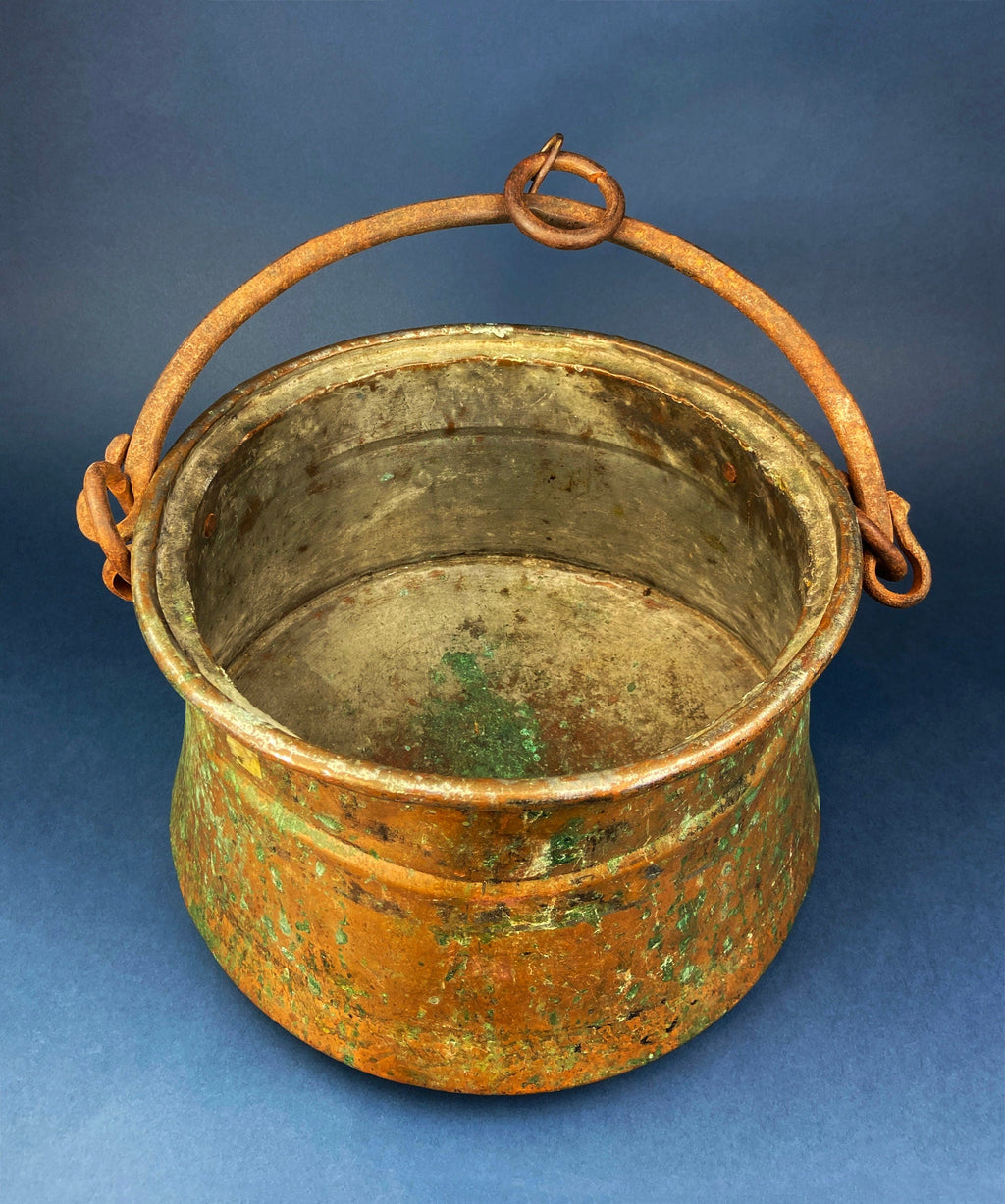 Extra Large Hand Pounded Copper Blackened Cauldron. Antique Hand Hammered Oval Scuttle for Wood Toys or Storage. Rustic Home Decor.