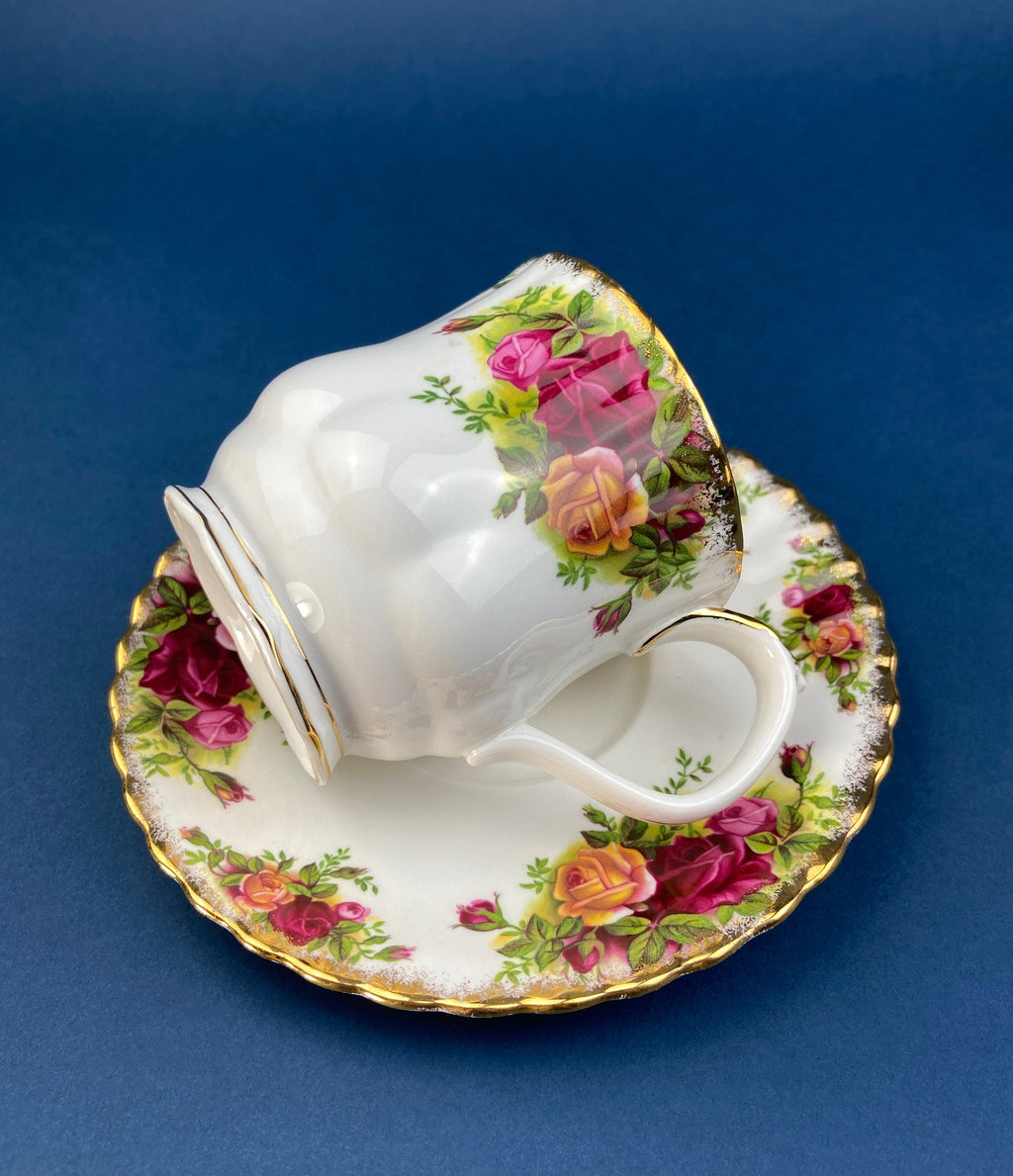 Royal Albert Old Country Roses Tea Cup & Saucer – Made in England