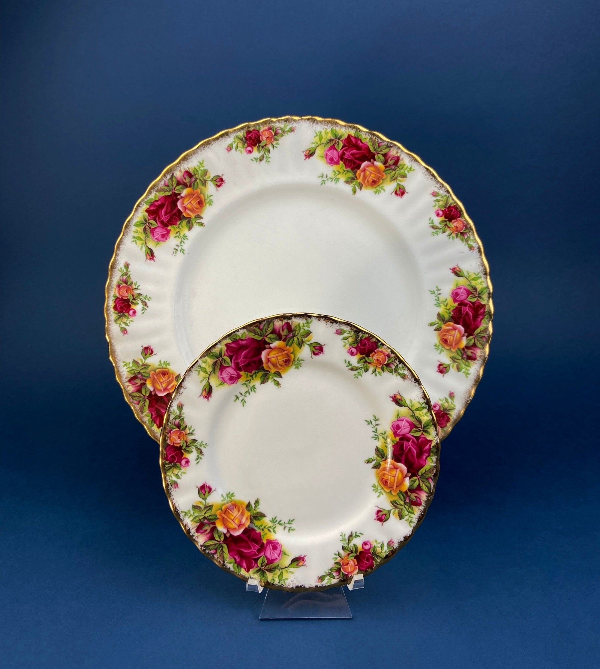 Royal Albert Old Country Roses Motif 10.25" Dinner Plates. Set of 5 Plates. Made in England. Dining Room Table Decor. Modern Farmhouse.