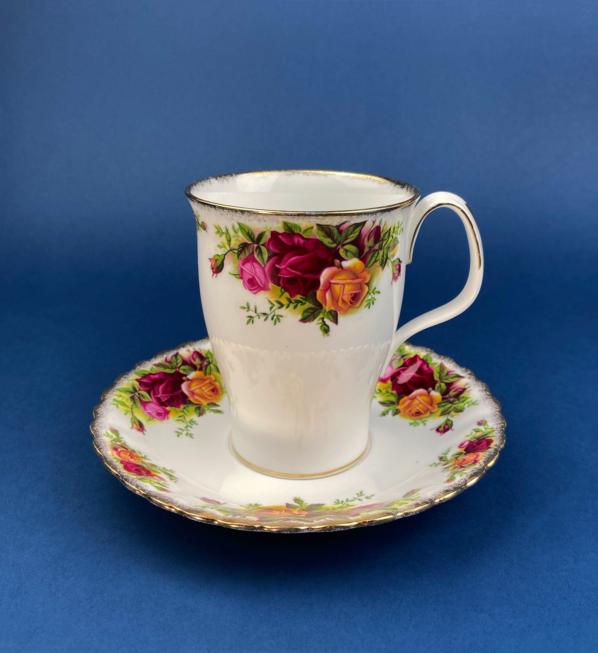 Royal Albert Old Country Roses Mug-Sized Cup & Saucer – Made in England