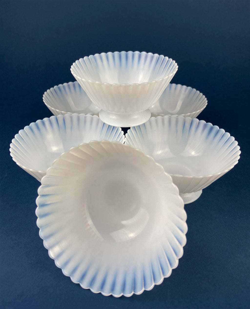 Monax Petalware Opalescent Depression Glass Dinner Plates – Set of 5