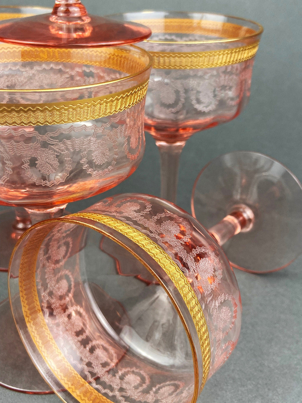 Antique Etched Pink Glass Dessert Plates with Gold Rims – Star & Waffle Pattern, Set of 5