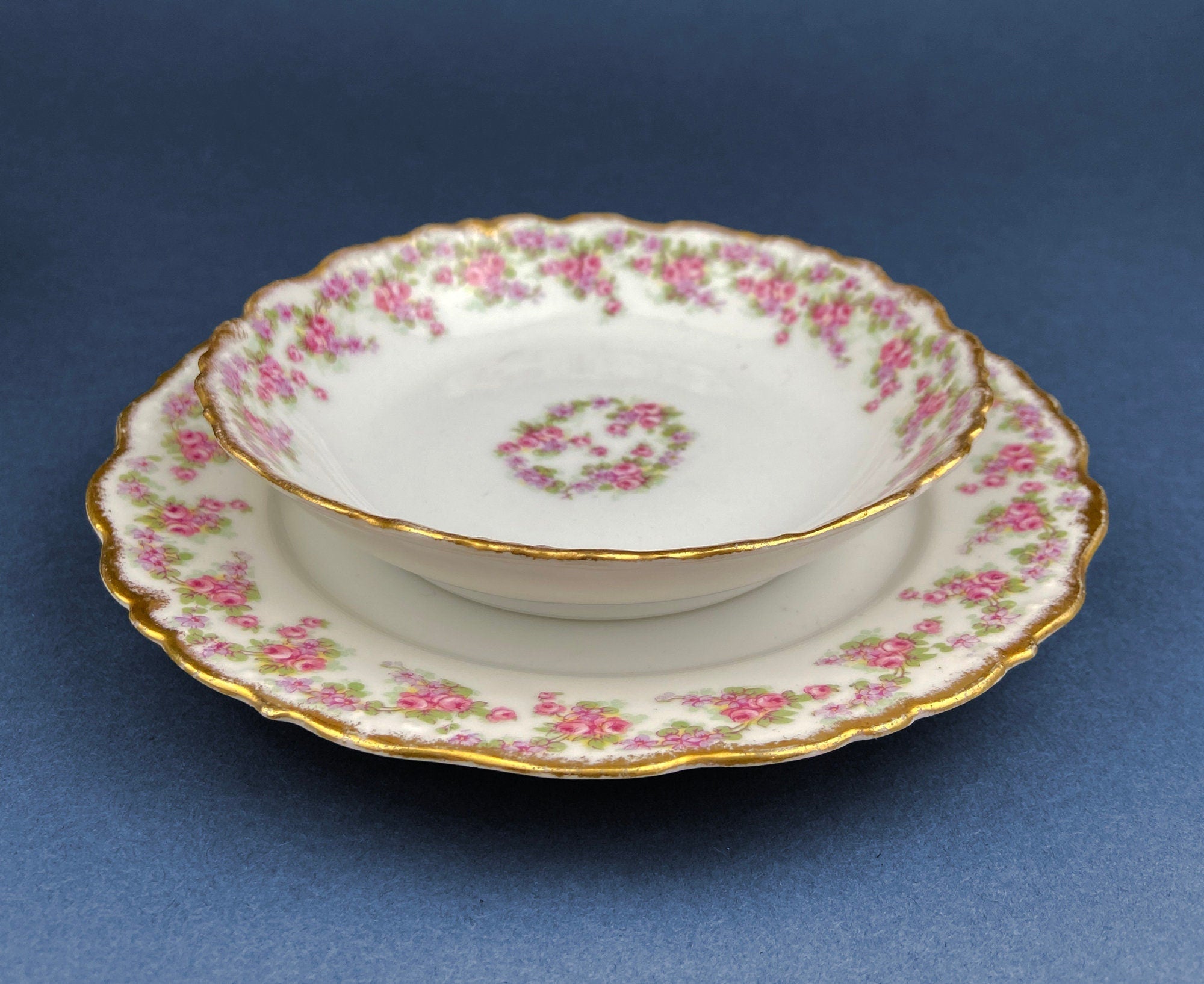 Limoges Elite Berry Bowls – Pink Roses & Scalloped Rim, Set of 8