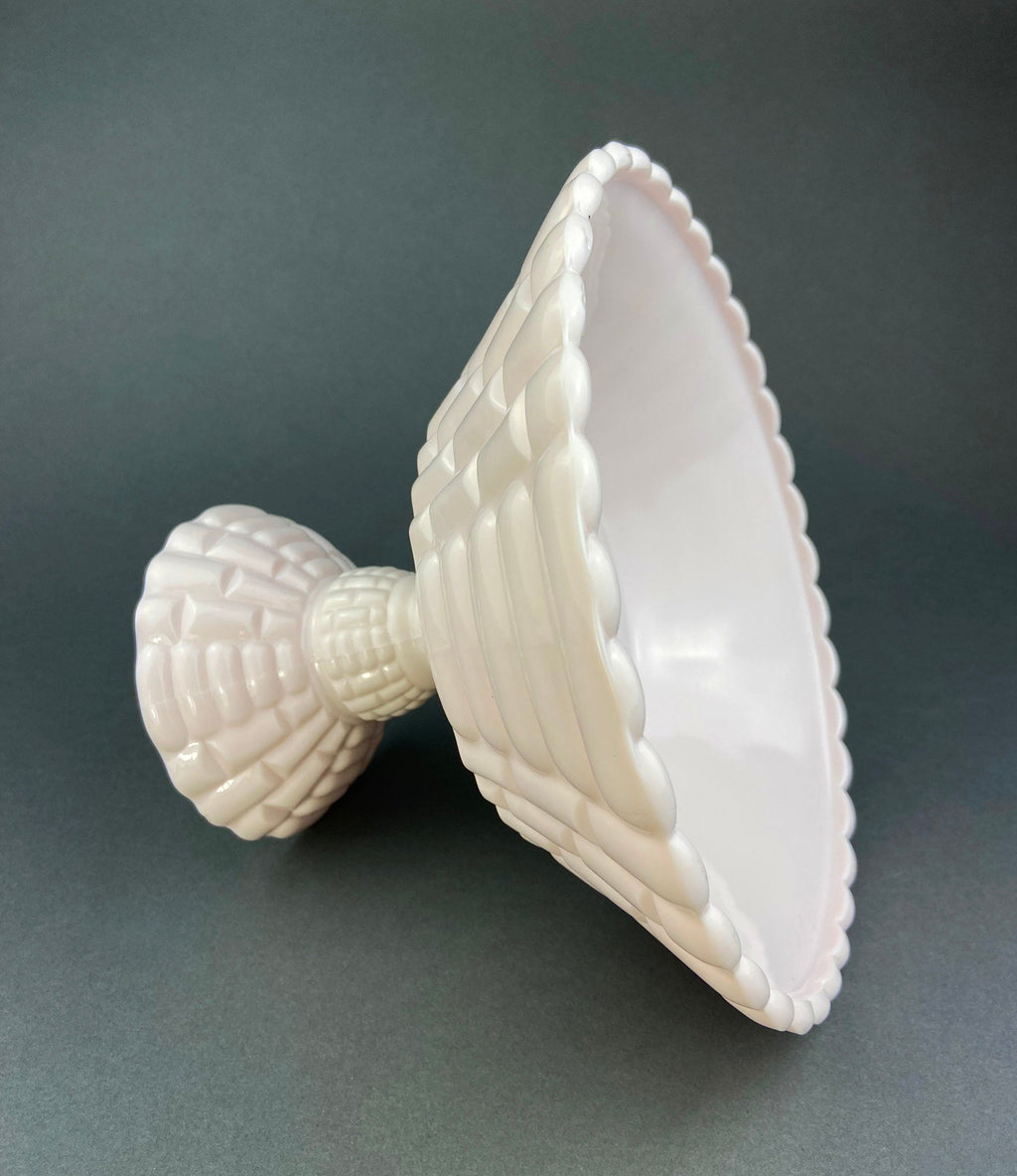 Shell Pink Milk Glass Footed Fruit Bowl – Quilt & Floral Pattern