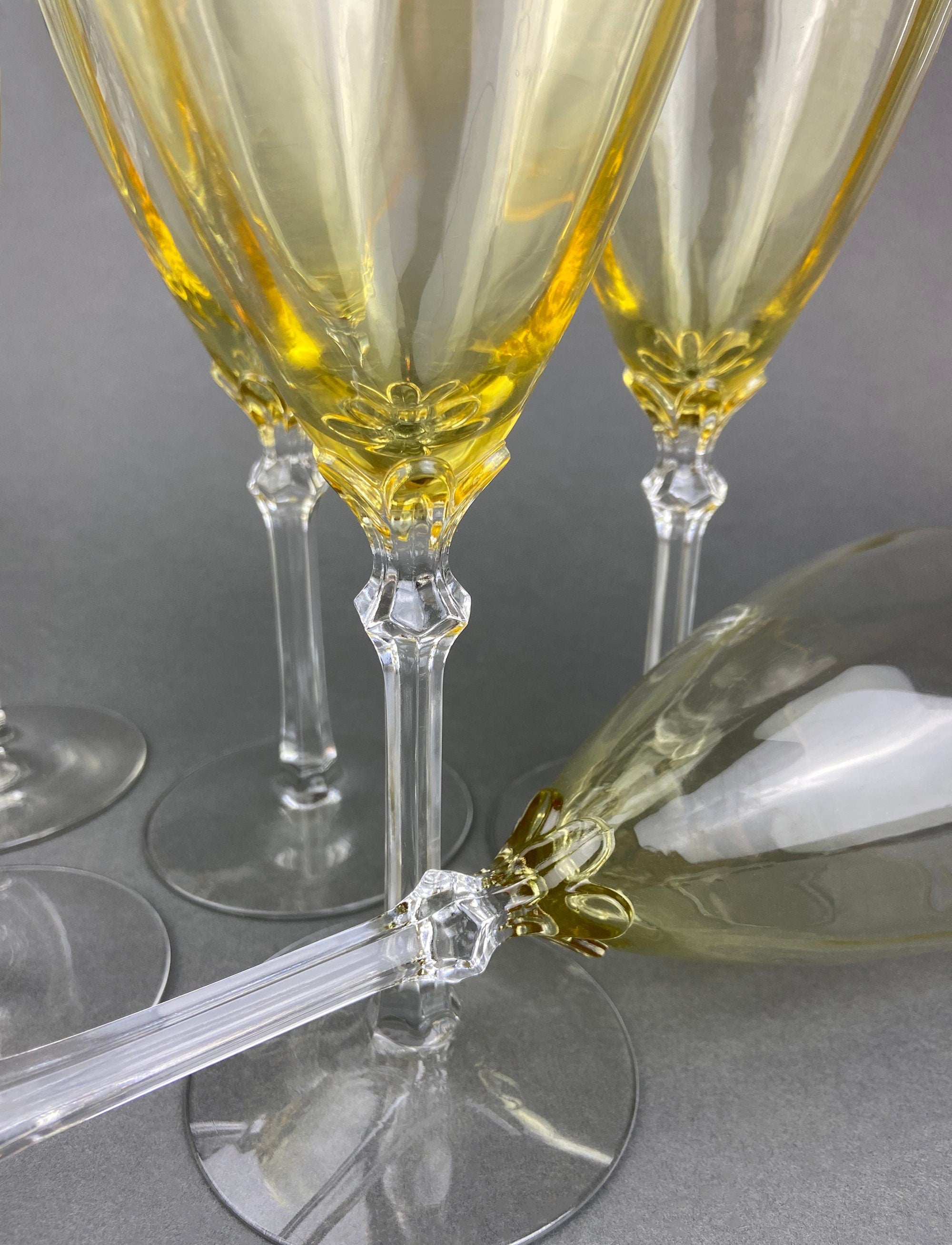 Vintage Fostoria Crystal Topaz Wine Glasses. Light Yellow Stem 5098 Glasses. Set of Five. Fine Table Glassware. Gold Table Decor.