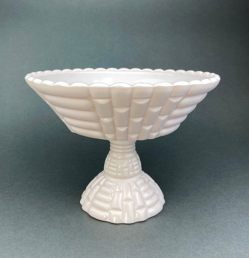Shell Pink Milk Glass Footed Fruit Bowl – Quilt & Floral Pattern