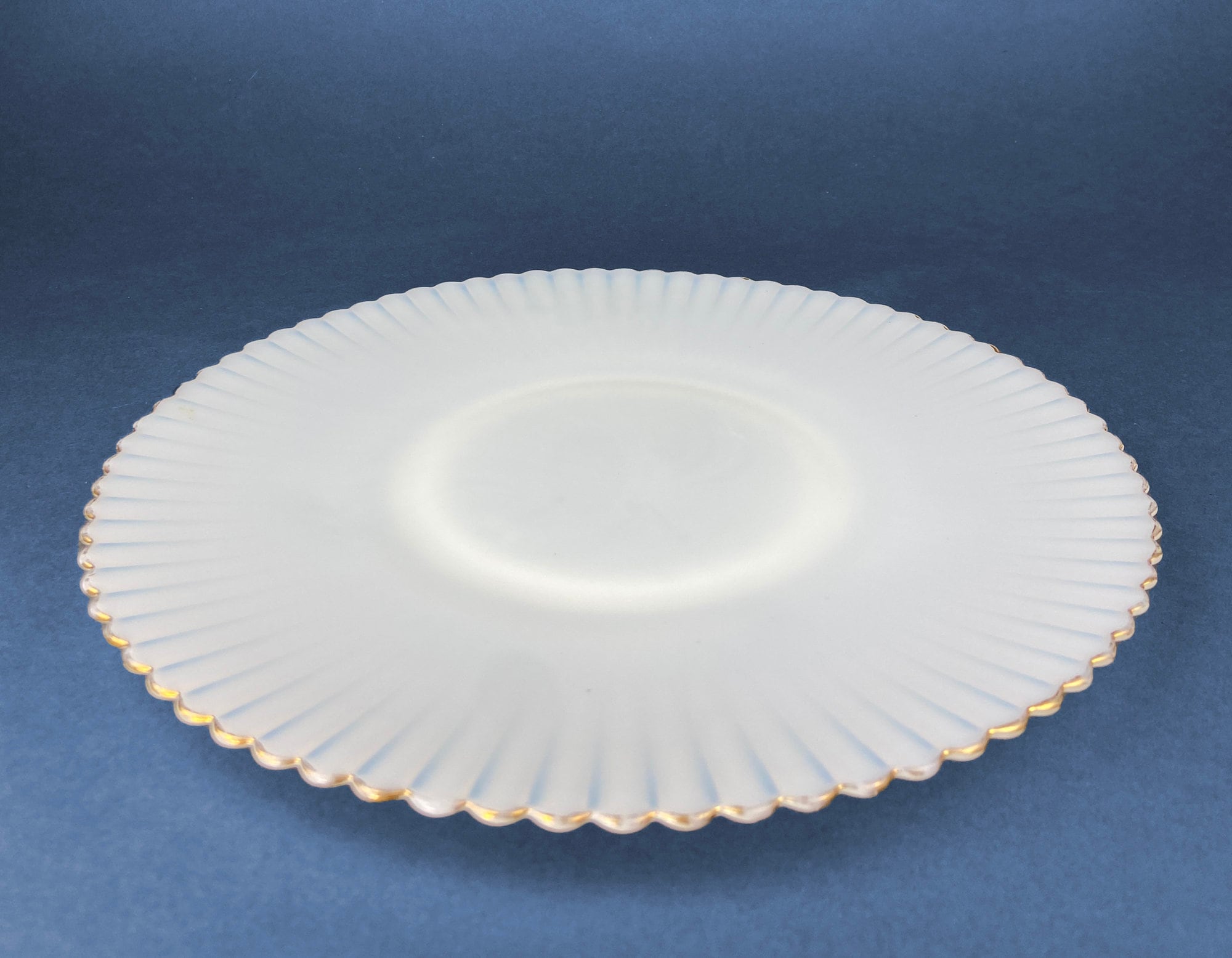 Monax Petalware Opalescent Depression Glass Dinner Plates – Set of 5