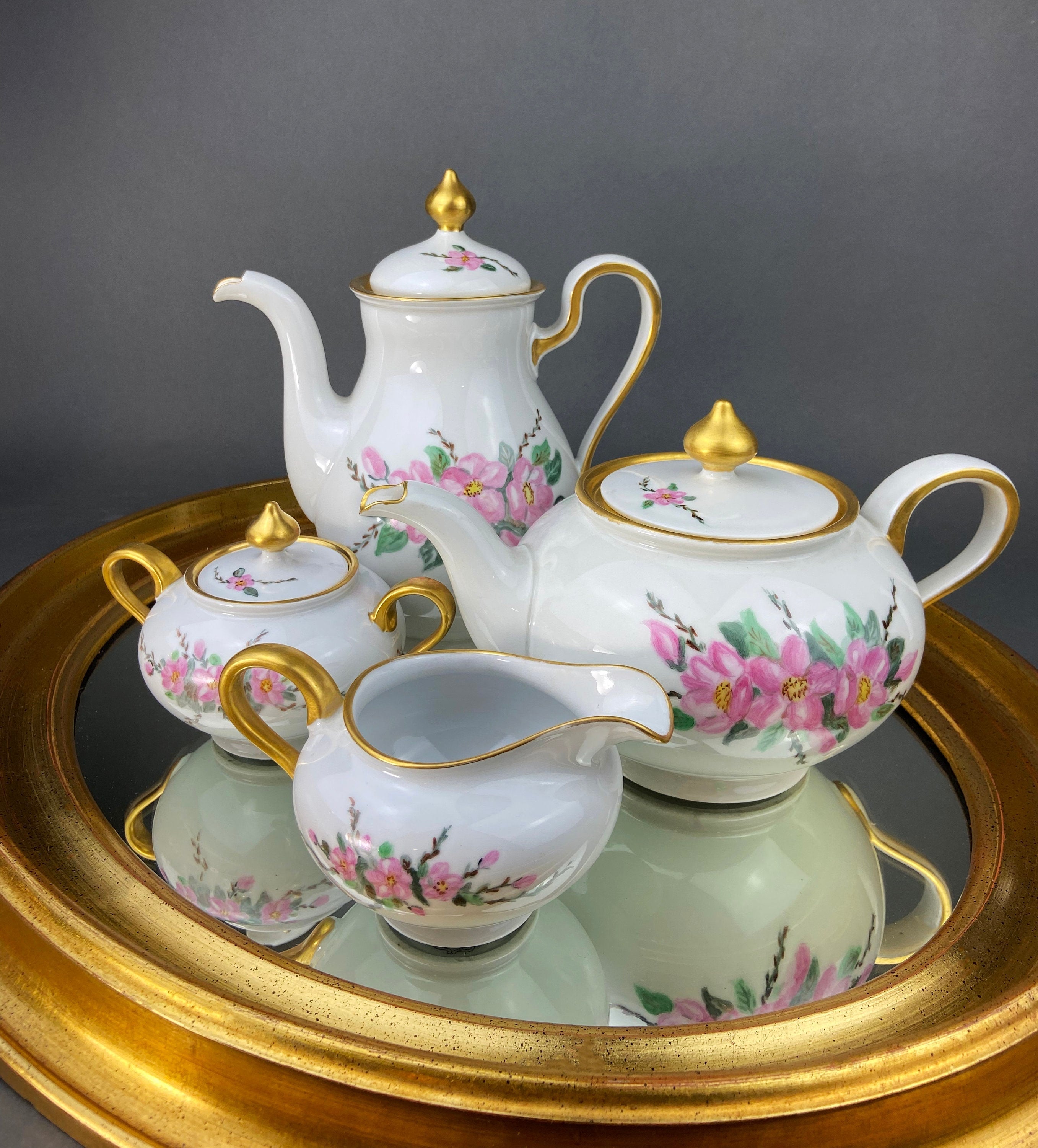 Kikusui China Vintage Dinner Set – Yellow & Red Bands with Rose Garlands, 30+ Pieces