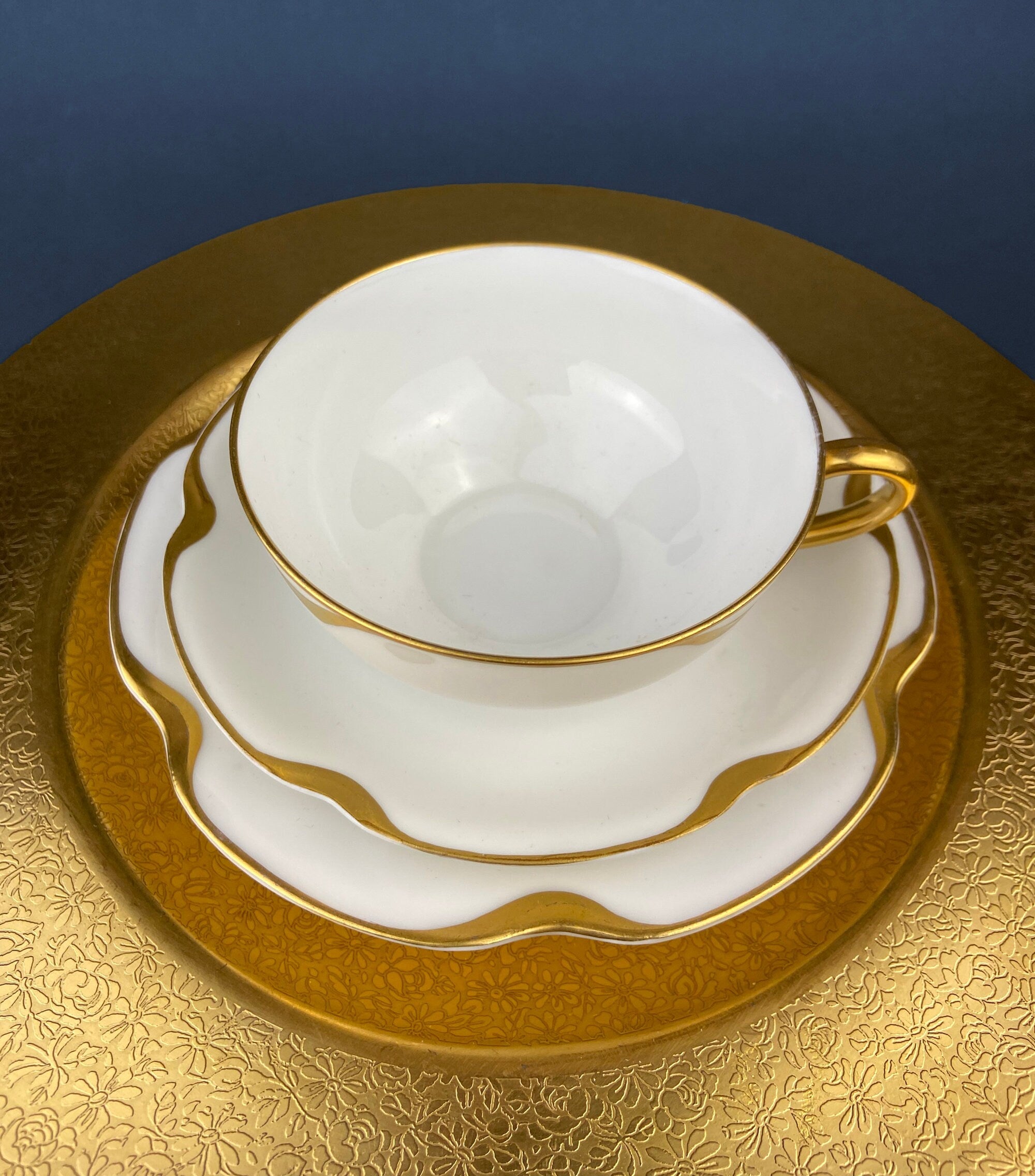 Haviland Limoges Tea Cup & Saucer – Silver Anniversary Pattern, Gold Scalloped Rim