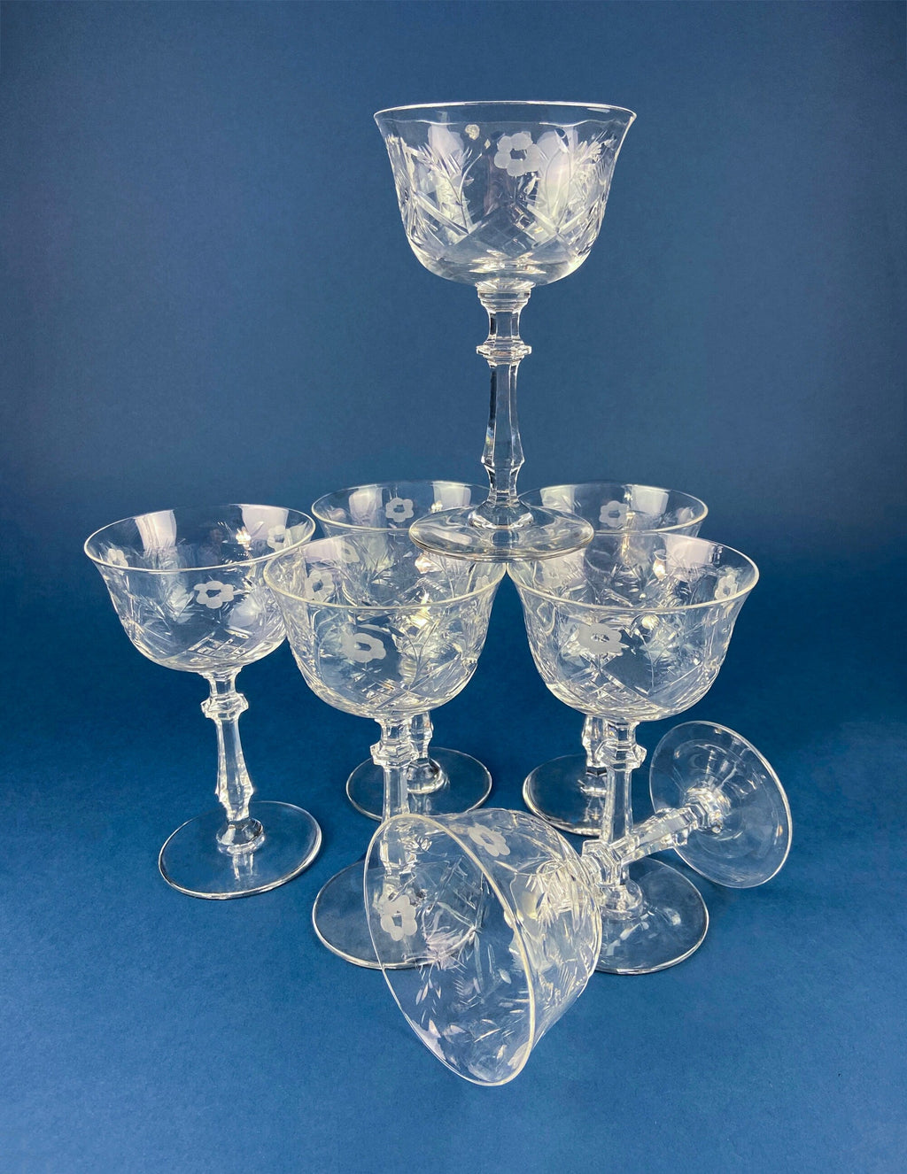Cut Crystal Champagne Glasses – Geometric Motif, Set of 7