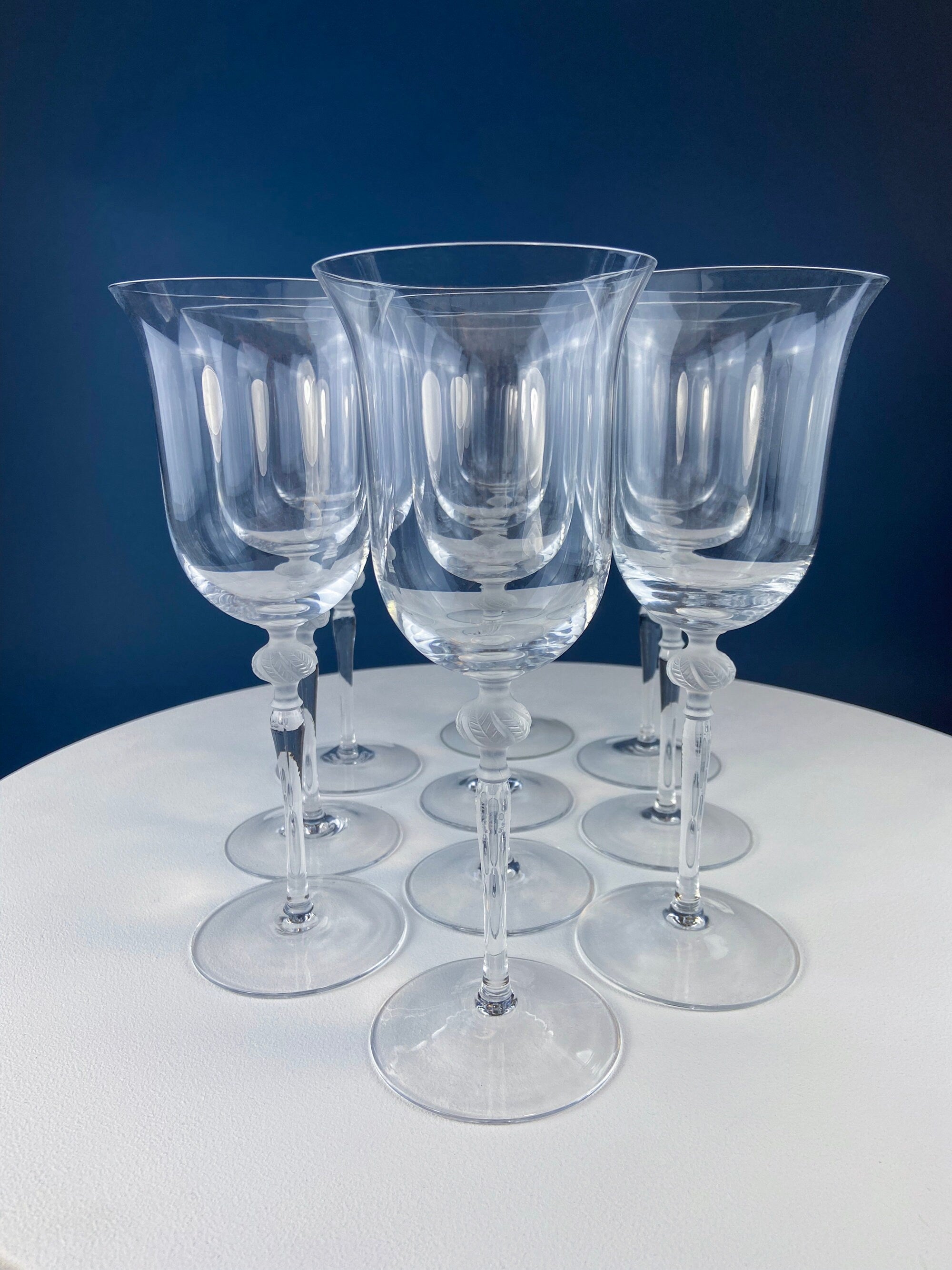 Clear Crystal Wine or Water Goblets with Frosted Leaf Ball on the Stems. Stunning Sasaki Isabelle 9" Glassware. Long Ping. Set Of 10.