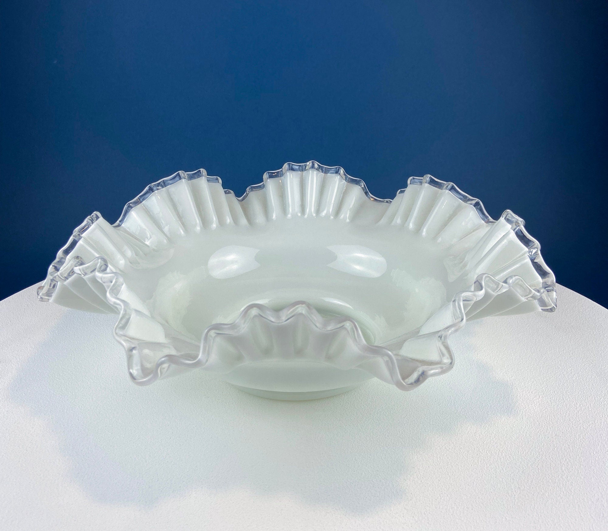 Silvercrest White Glass Fruit Bowl with Ruffled Clear Brim