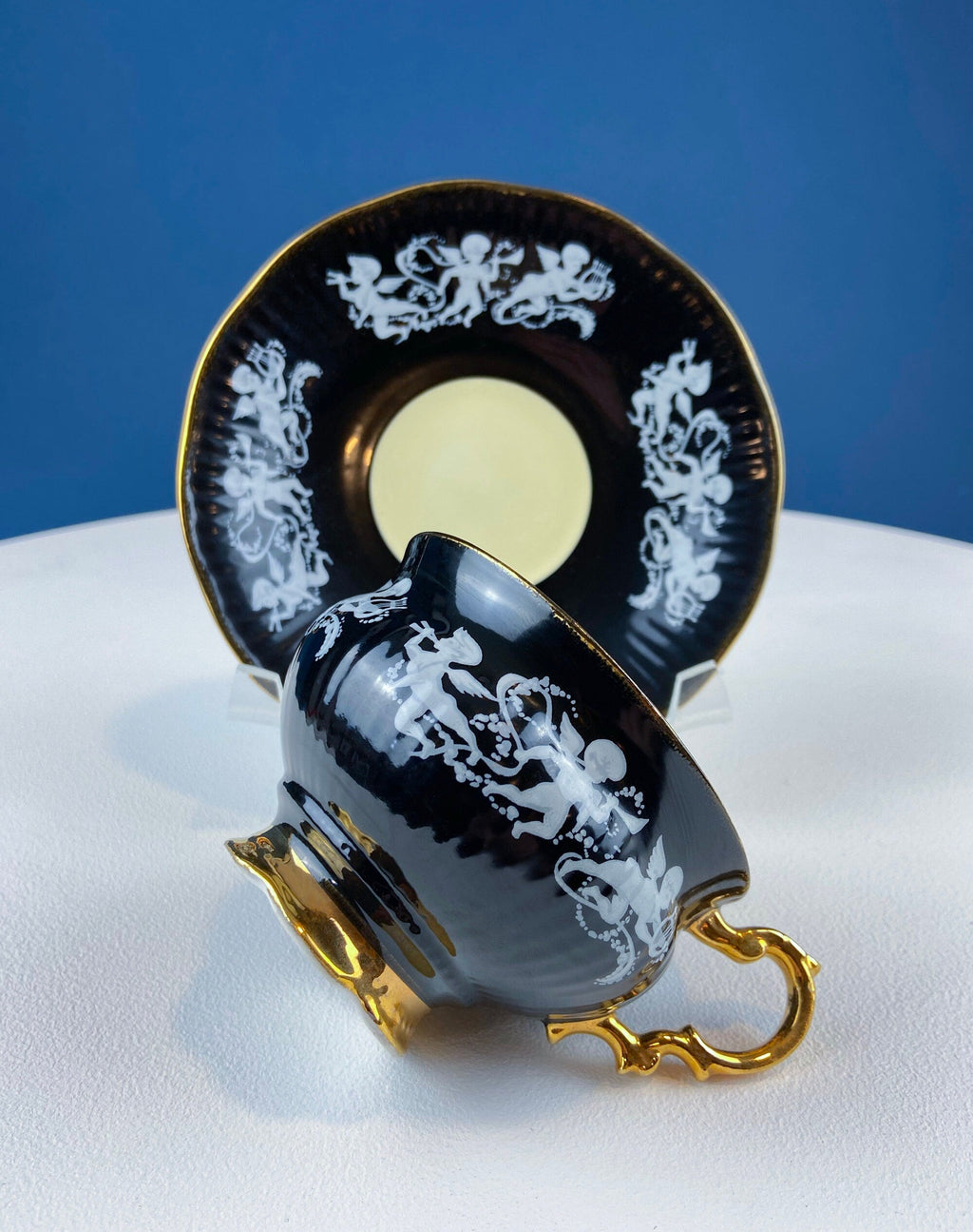 Elizabethan Fine Bone China Tea Cup & Saucer – Hand-Painted Cupids