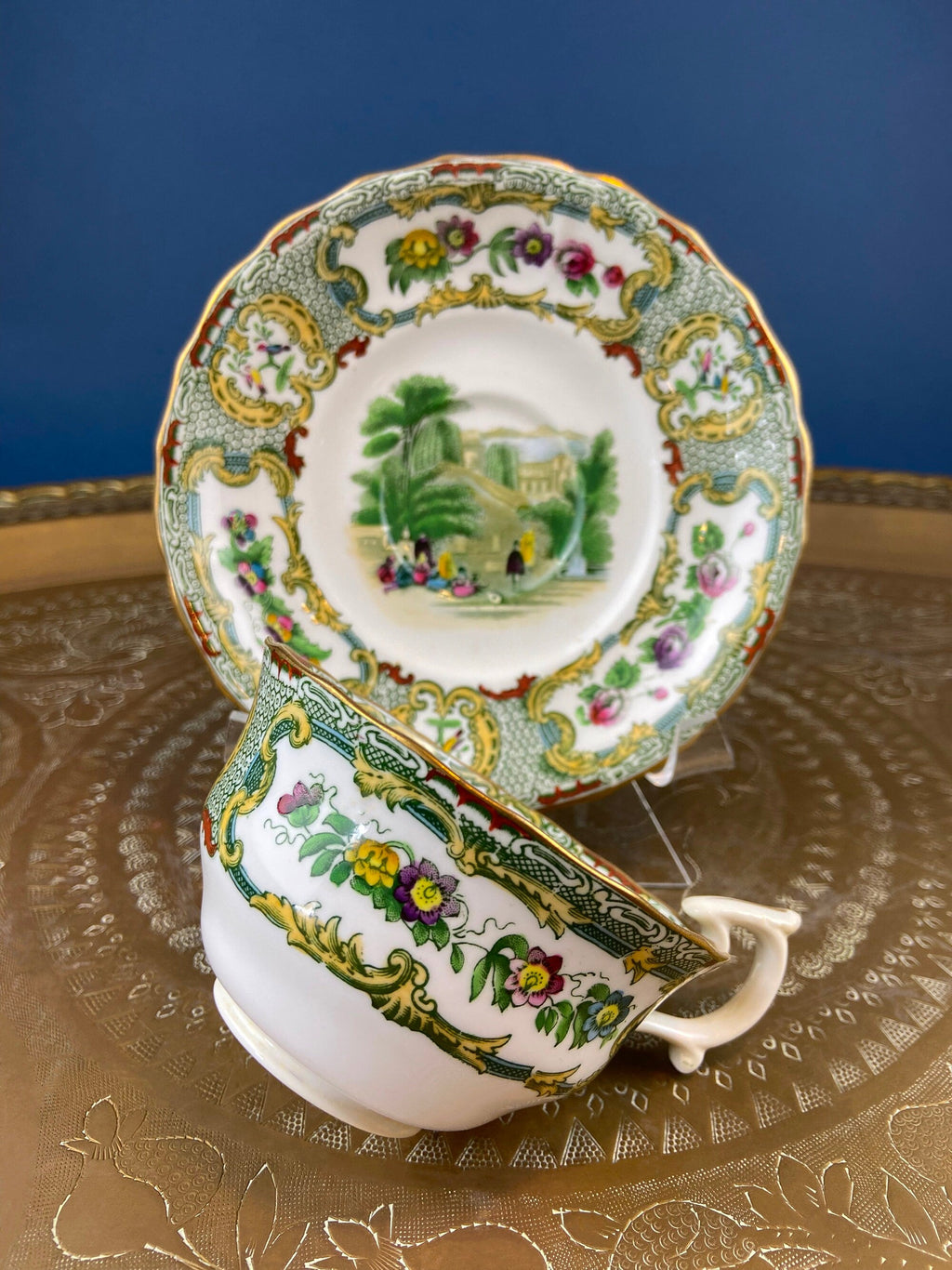 Lenox Ming Coupe Asian Motif Porcelain Service – 32 Pieces