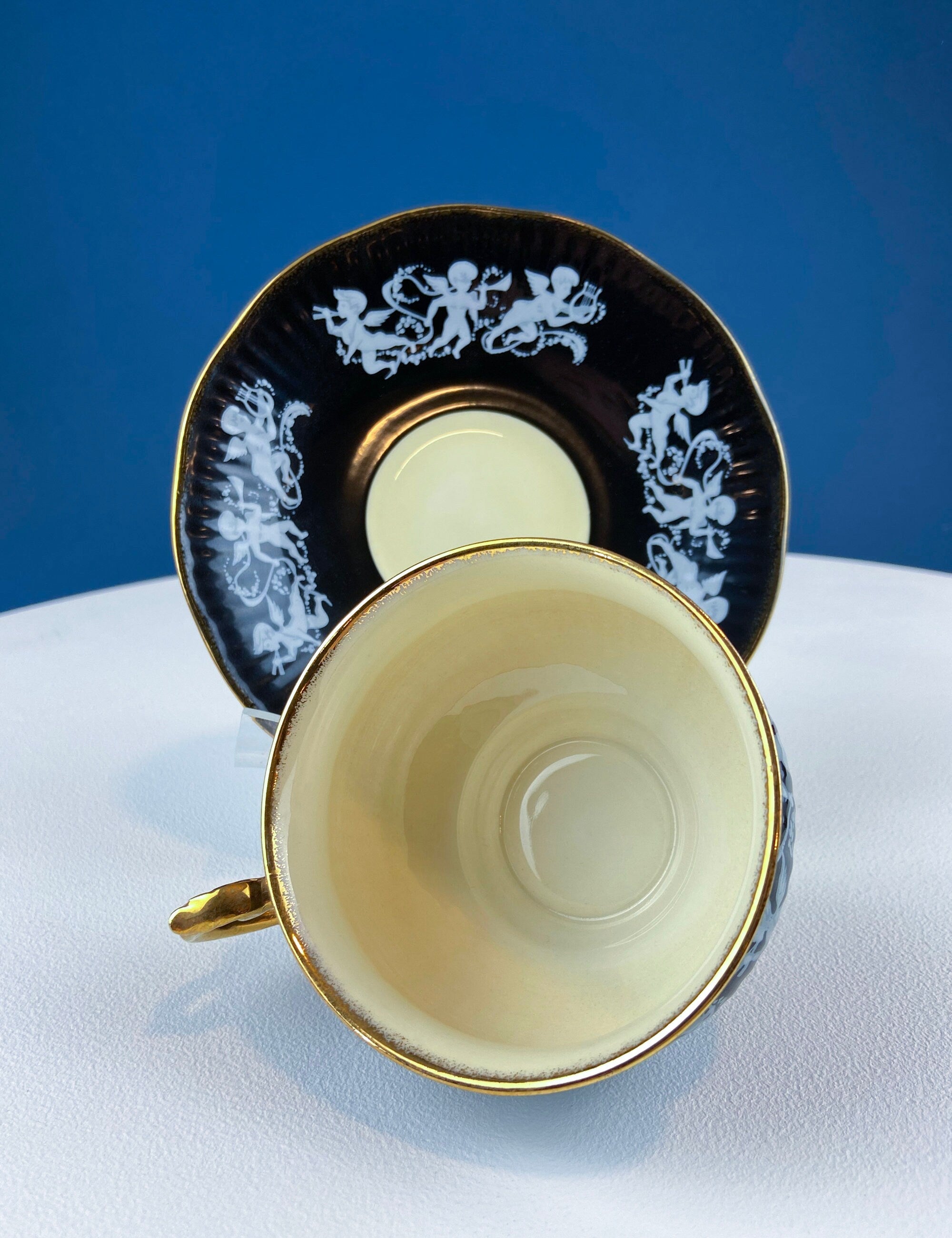 Elizabethan Fine Bone China Tea Cup & Saucer – Hand-Painted Cupids