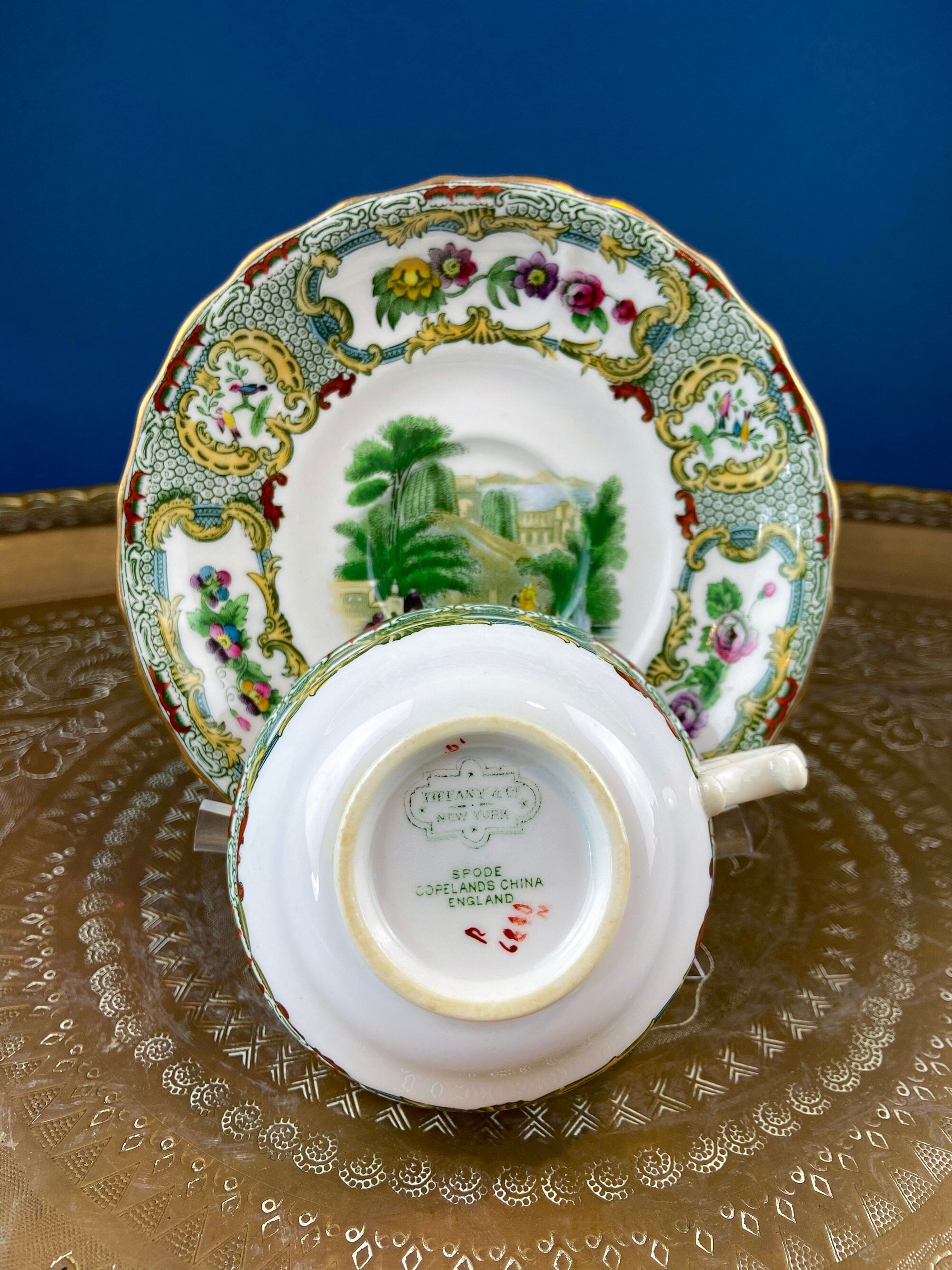 Lenox Ming Coupe Asian Motif Porcelain Service – 32 Pieces