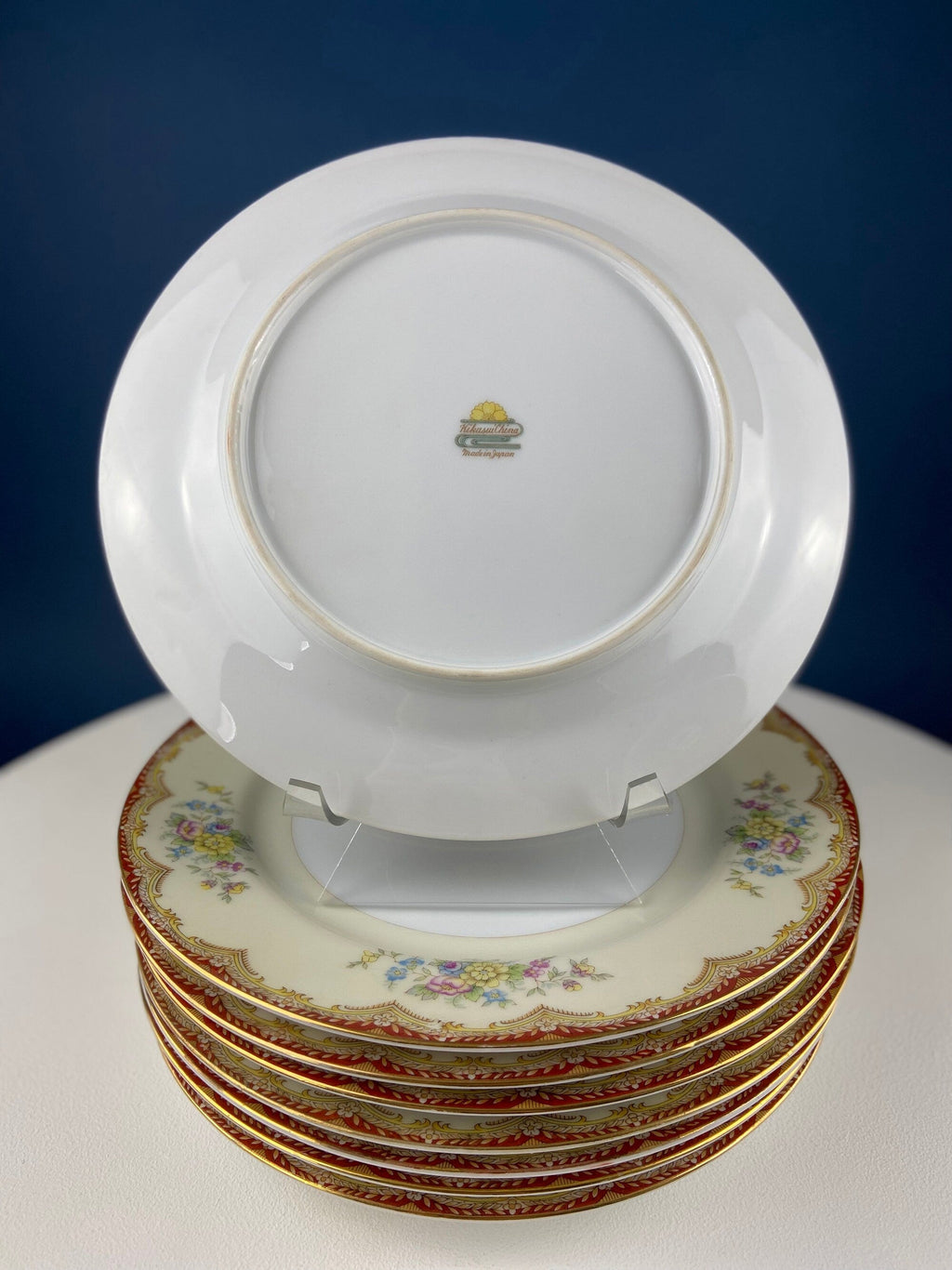 Kikusui China Vintage Dinner Set – Yellow & Red Bands with Rose Garlands, 30+ Pieces