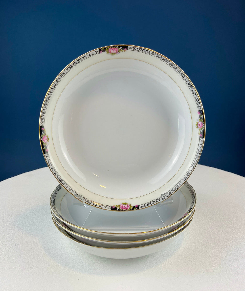 Noritake Beechmont Vintage Dinnerware Set – Rose Clusters & Black