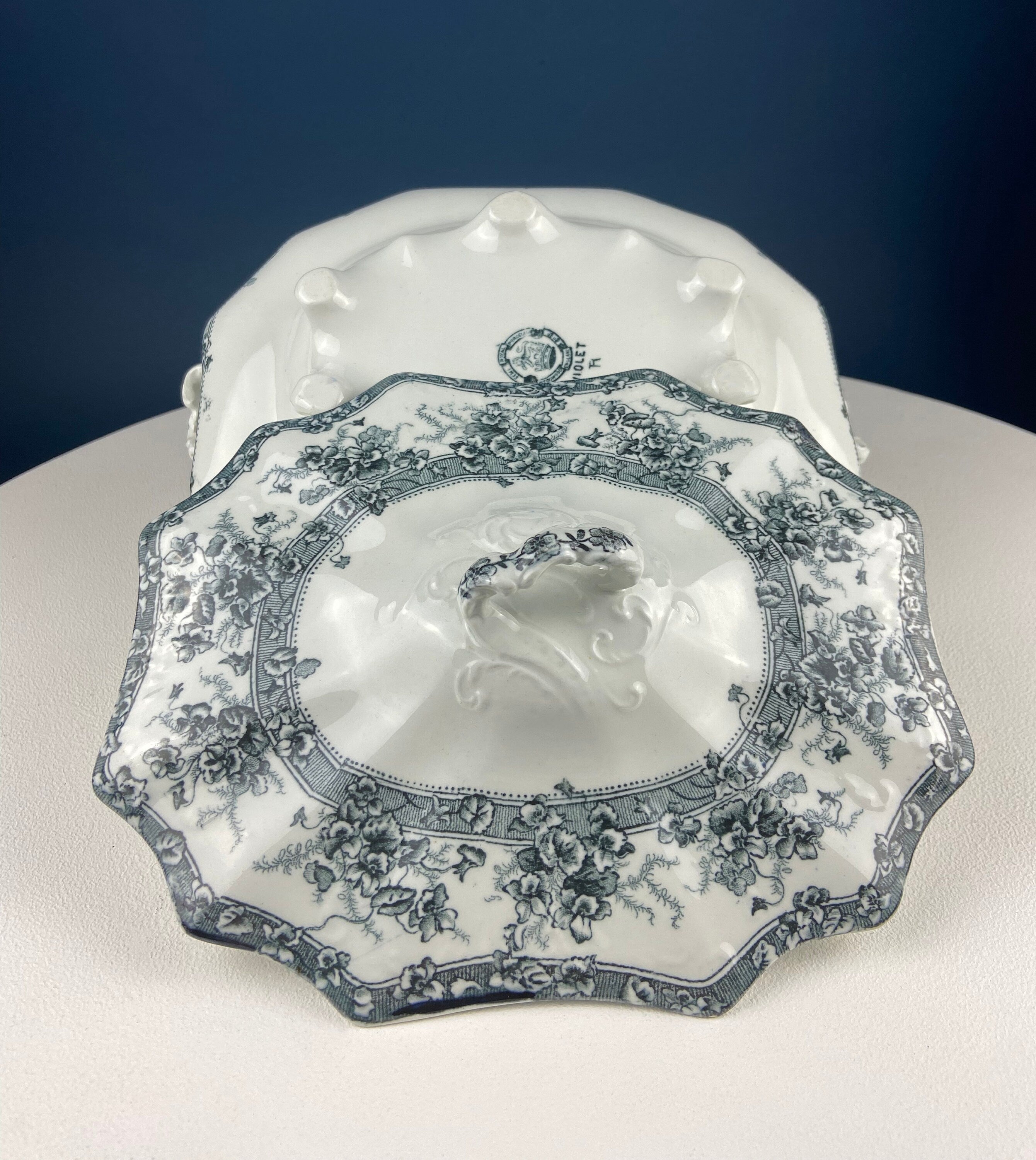 Antique Wedgwood Violet Porcelain Tureen – Black & White Relief
