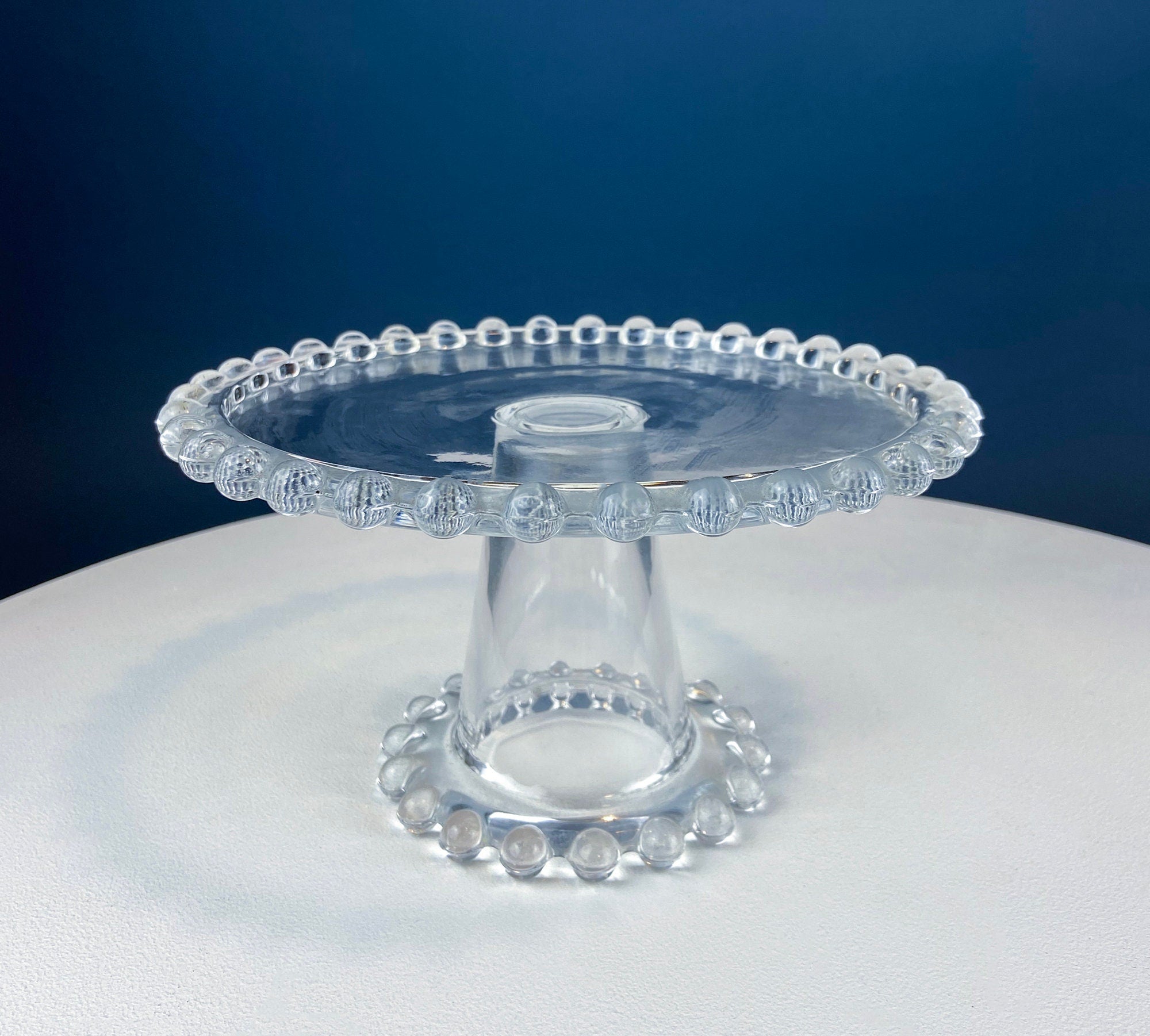 Vintage Clear Glass Cake Stand with Beaded Rim – Mid-Century Modern