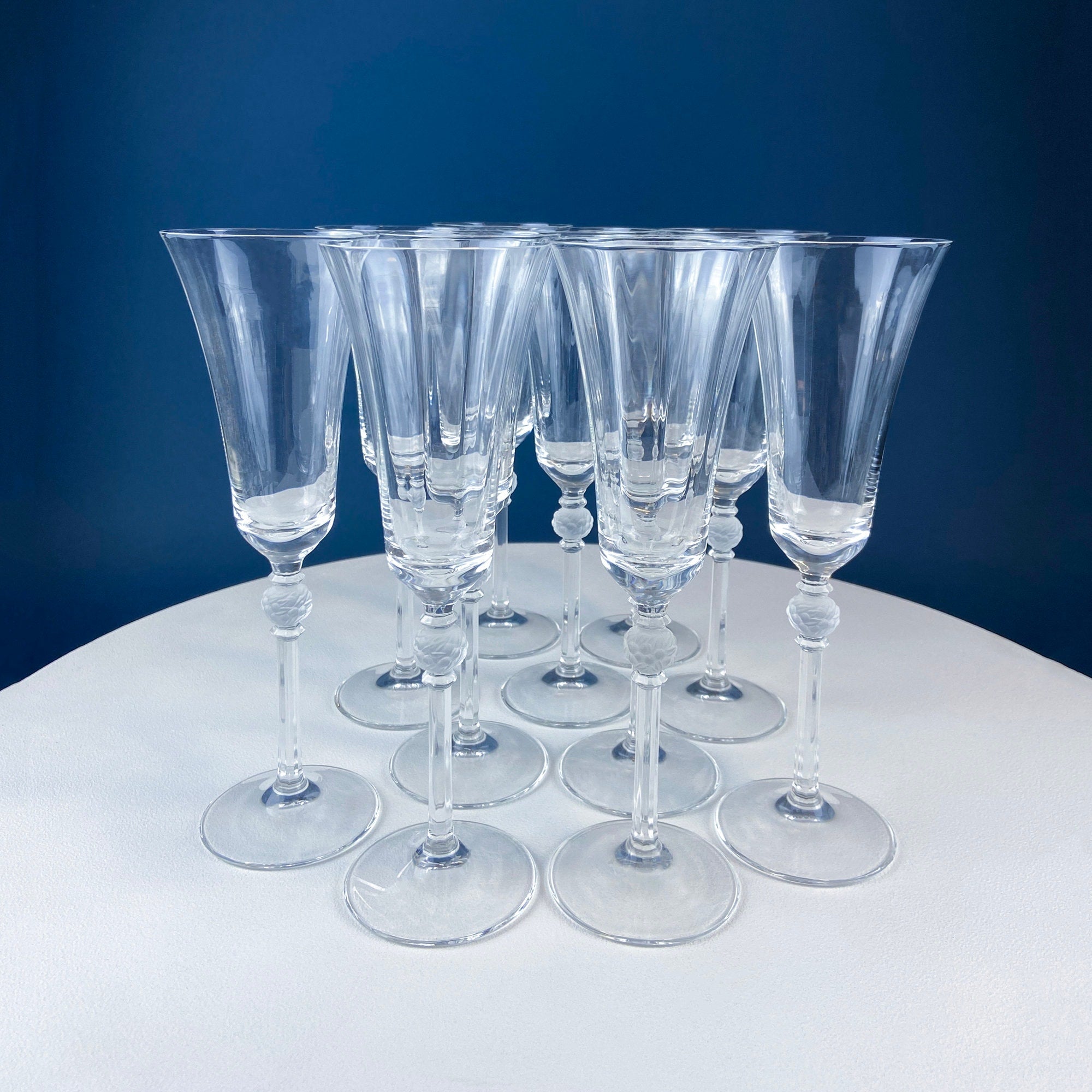 Mikasa Enchantress Crystal Champagne Flutes – Frosted Berry & Leaf Ball Stem, Set of 11