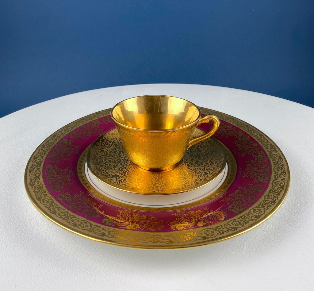 Gold-on-Gold Tea Cup & Saucer with Red Serving Plate – Wheeling & Omeco
