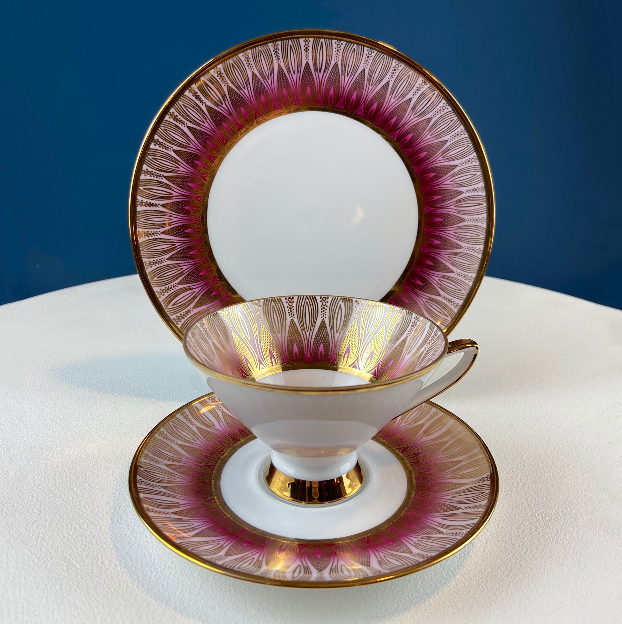 Vintage Bavarian Porcelain Tea Trio – Gold Modern Motif