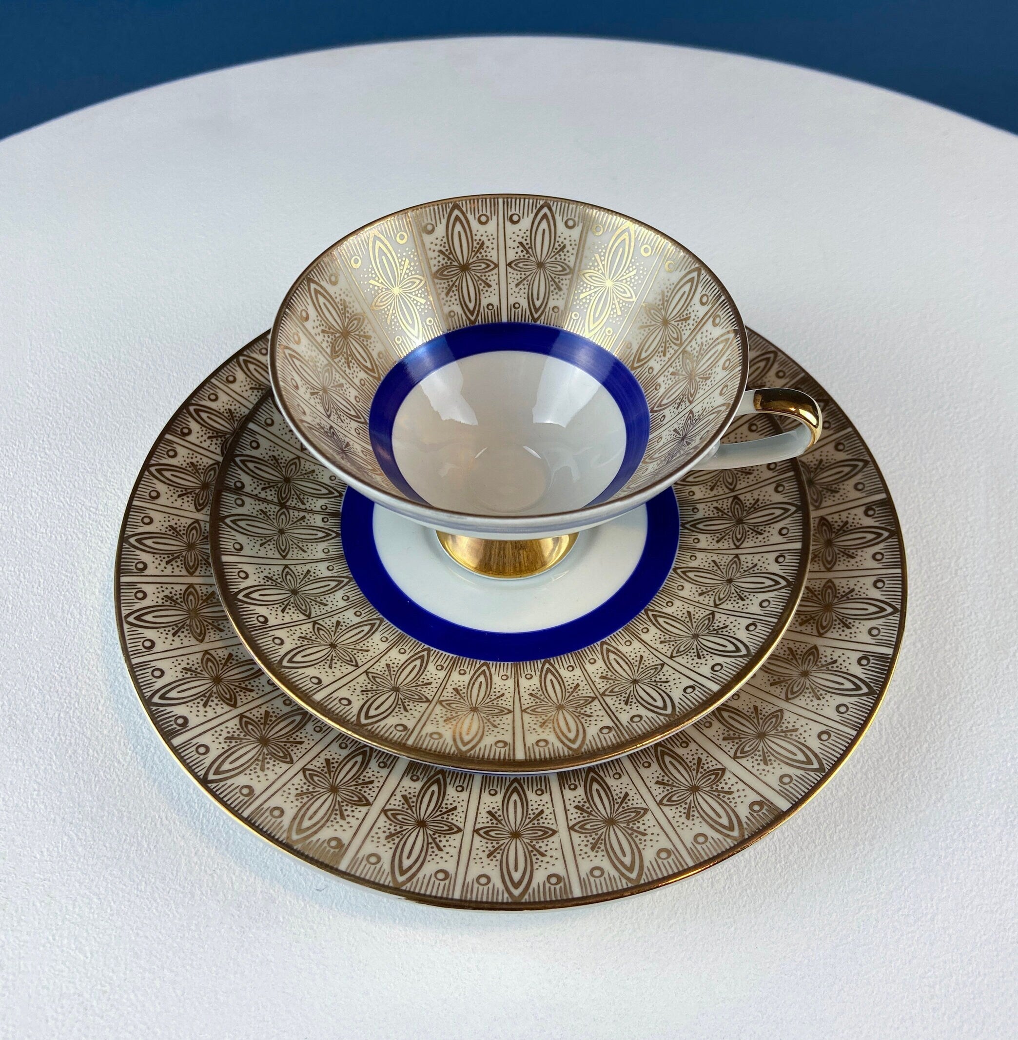 Antique Z & Co. Tirschenreuther Bavarian Tea Trio – Gold & Blue Floral